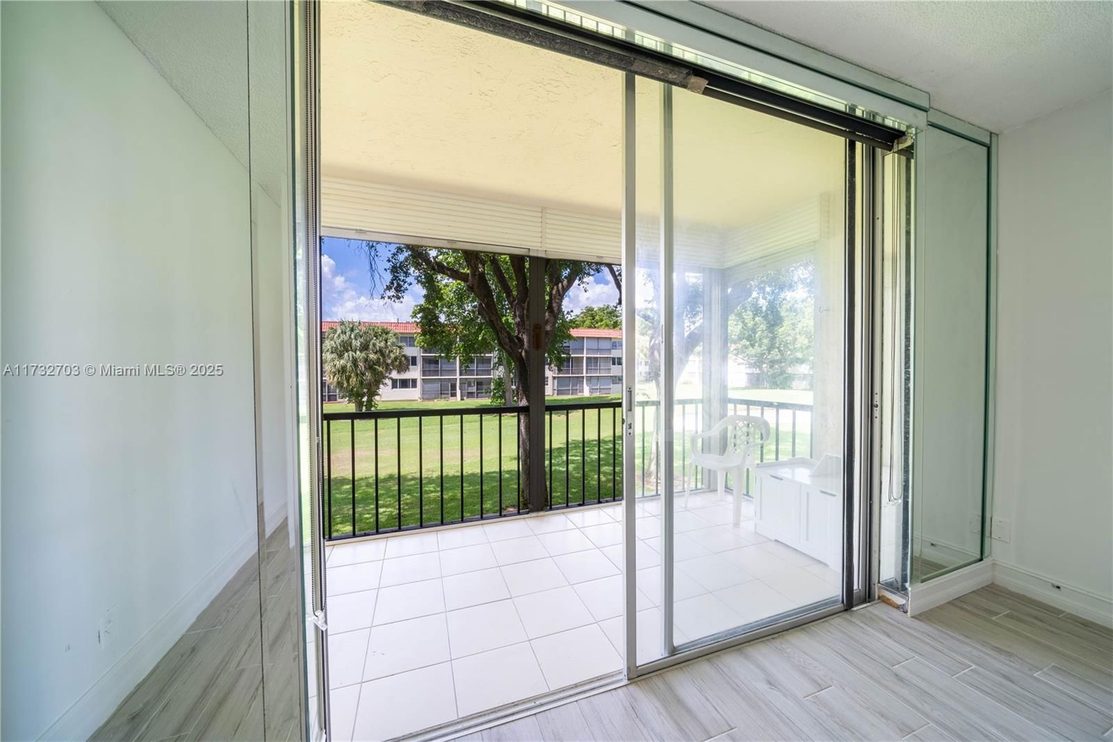 Real estate property located at 711 Hollybrook Dr #209, Broward, Hollybrook Golf And, Pembroke Pines, FL