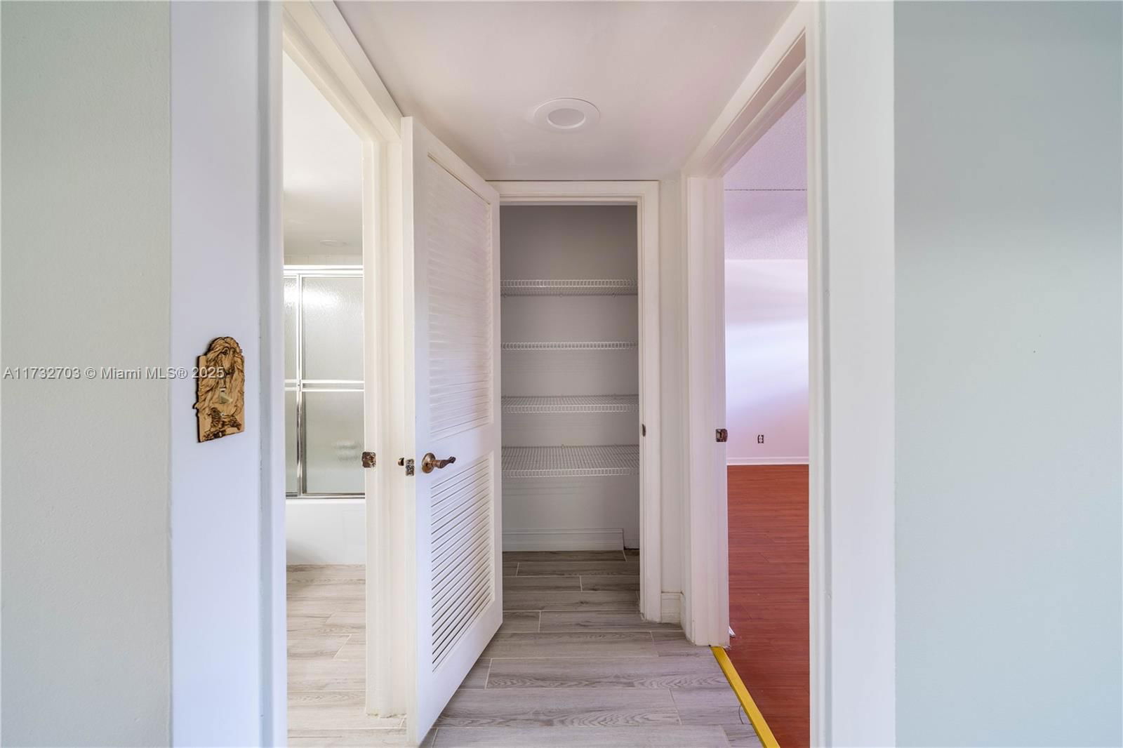 Real estate property located at 711 Hollybrook Dr #209, Broward, Hollybrook Golf And, Pembroke Pines, FL
