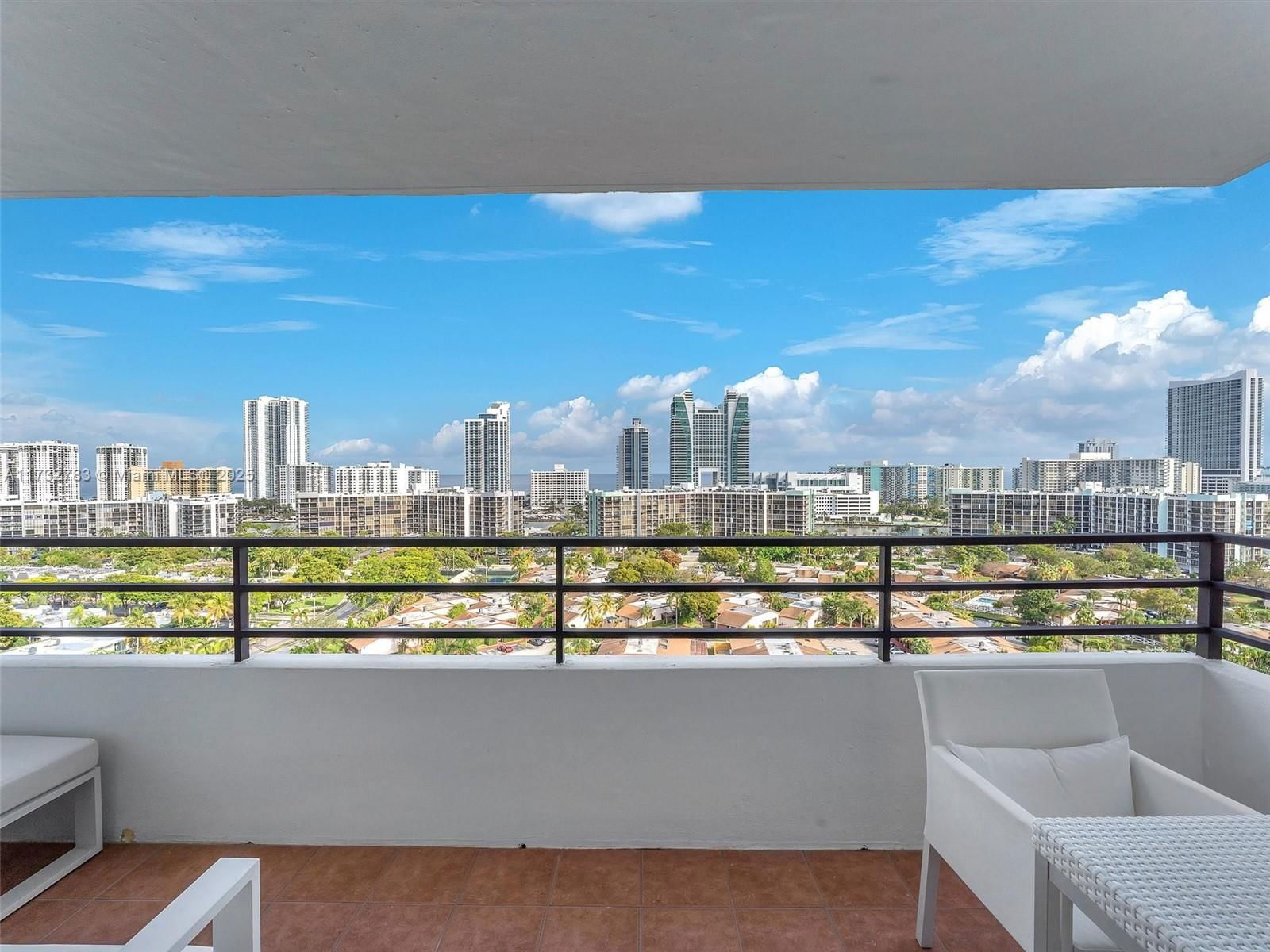 Real estate property located at 2500 Parkview Dr #1704, Broward, olympus condo, Hallandale Beach, FL