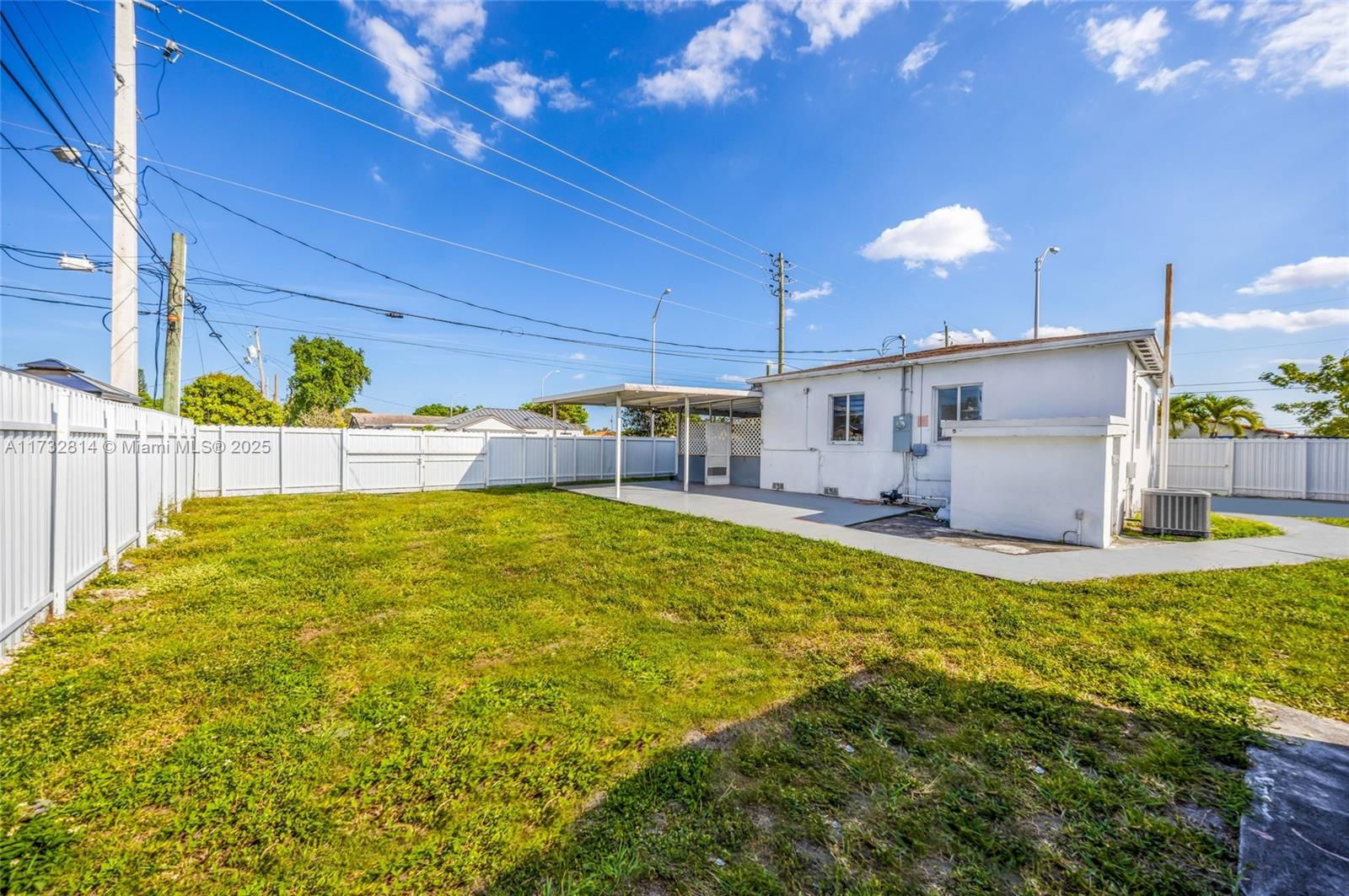 Real estate property located at 691 4th St, Miami-dade, Flamingo Manor, Hialeah, FL