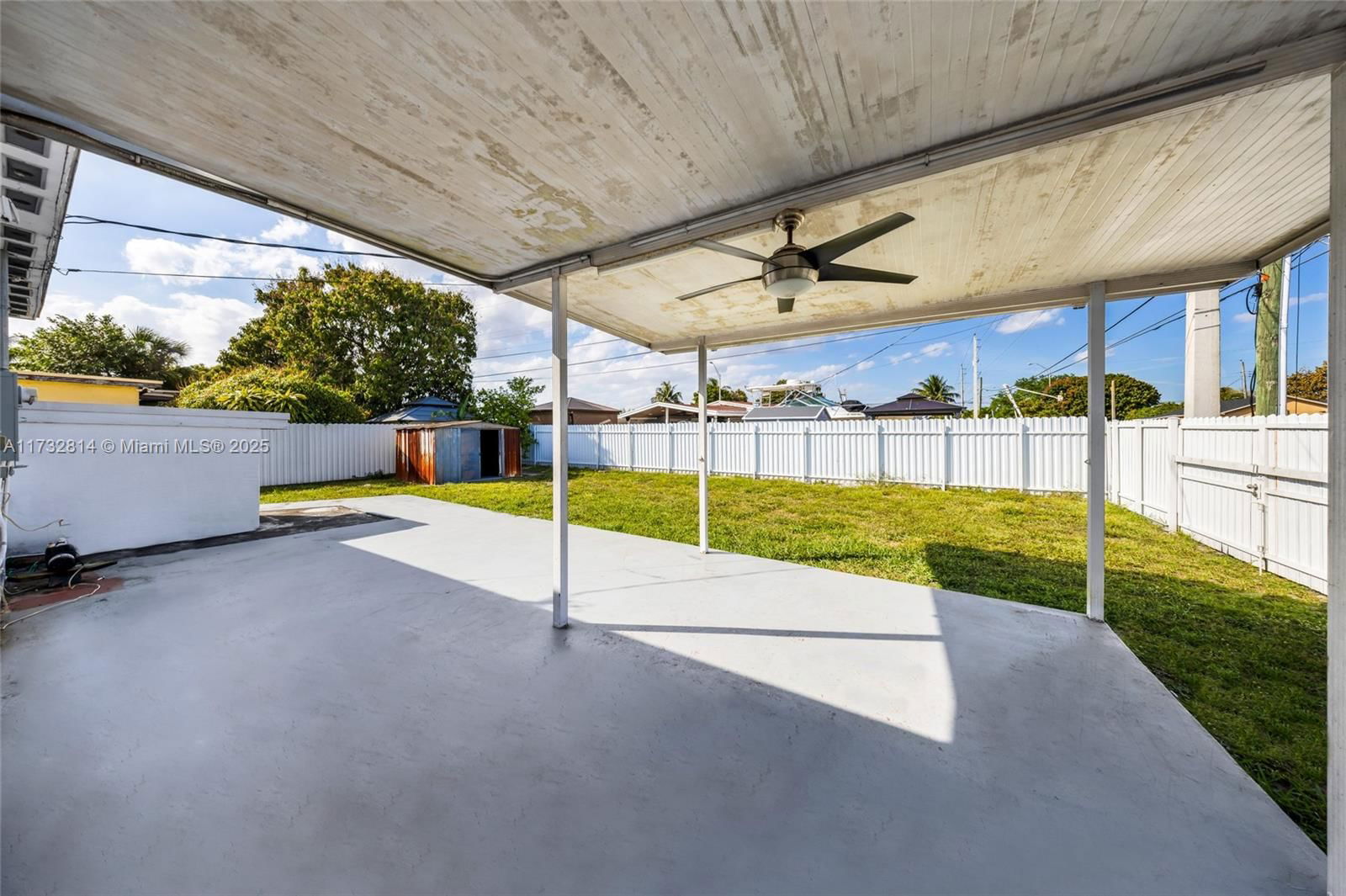 Real estate property located at 691 4th St, Miami-dade, Flamingo Manor, Hialeah, FL