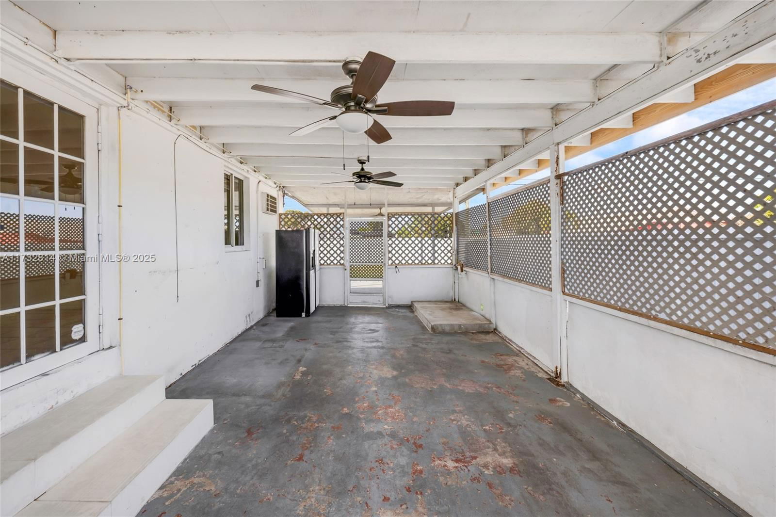 Real estate property located at 691 4th St, Miami-dade, Flamingo Manor, Hialeah, FL
