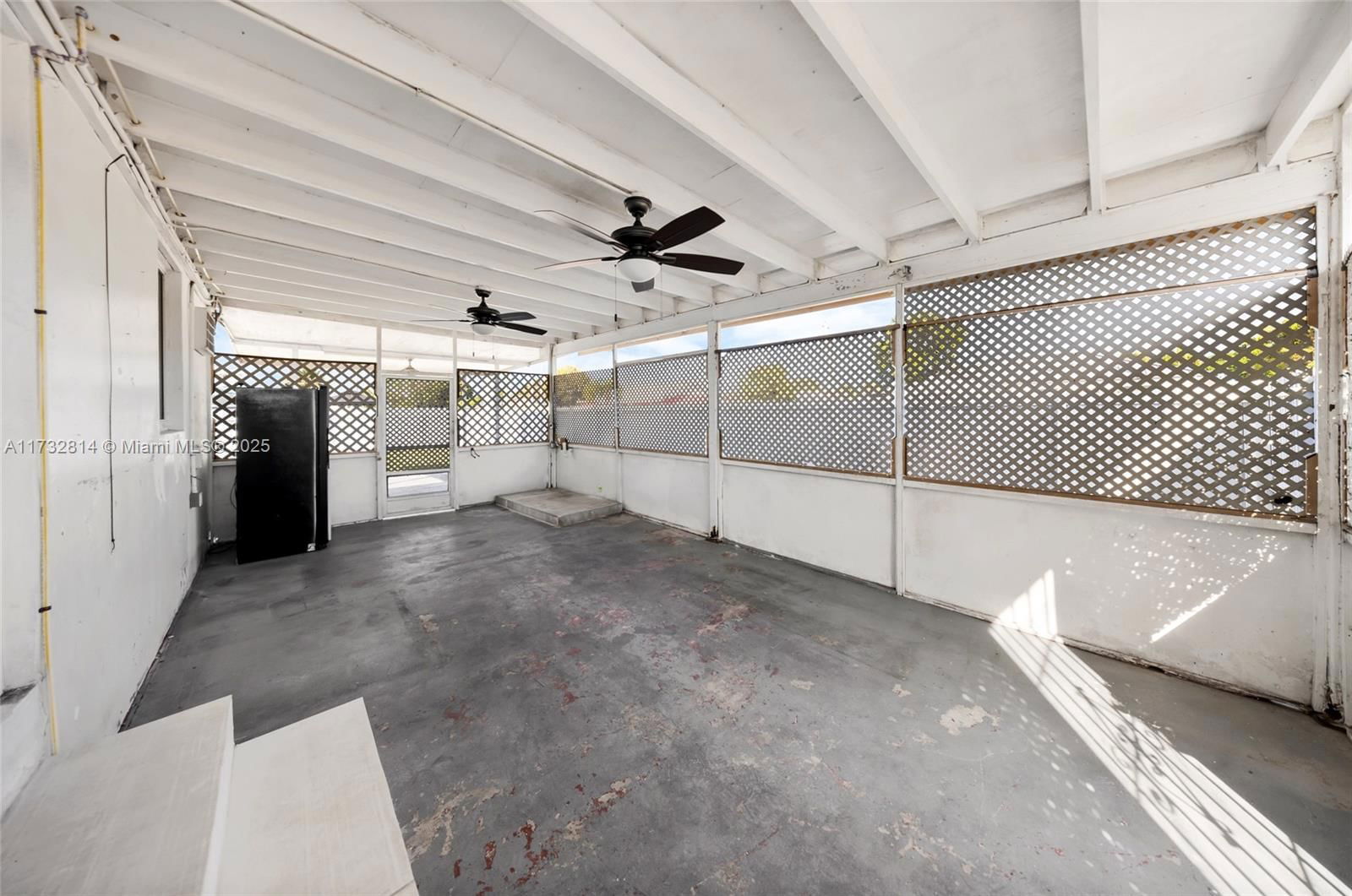 Real estate property located at 691 4th St, Miami-dade, Flamingo Manor, Hialeah, FL