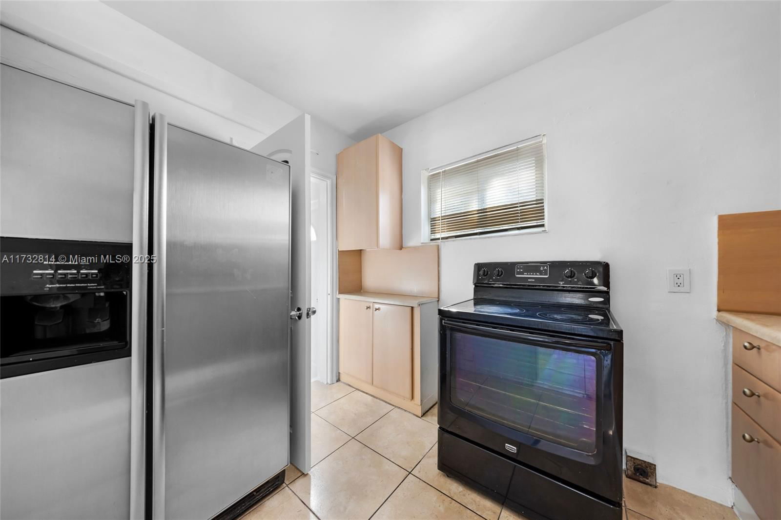 Real estate property located at 691 4th St, Miami-dade, Flamingo Manor, Hialeah, FL