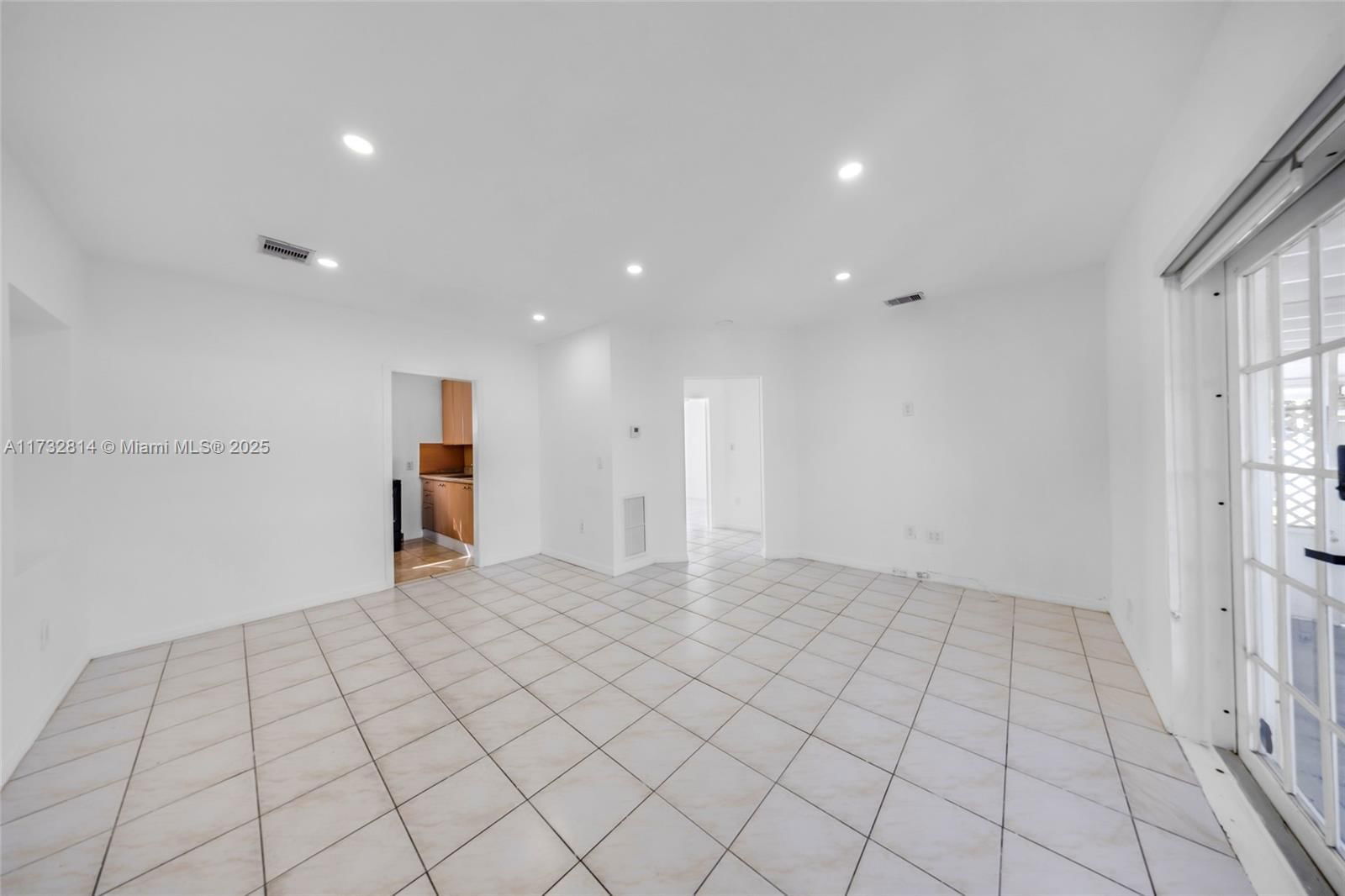 Real estate property located at 691 4th St, Miami-dade, Flamingo Manor, Hialeah, FL