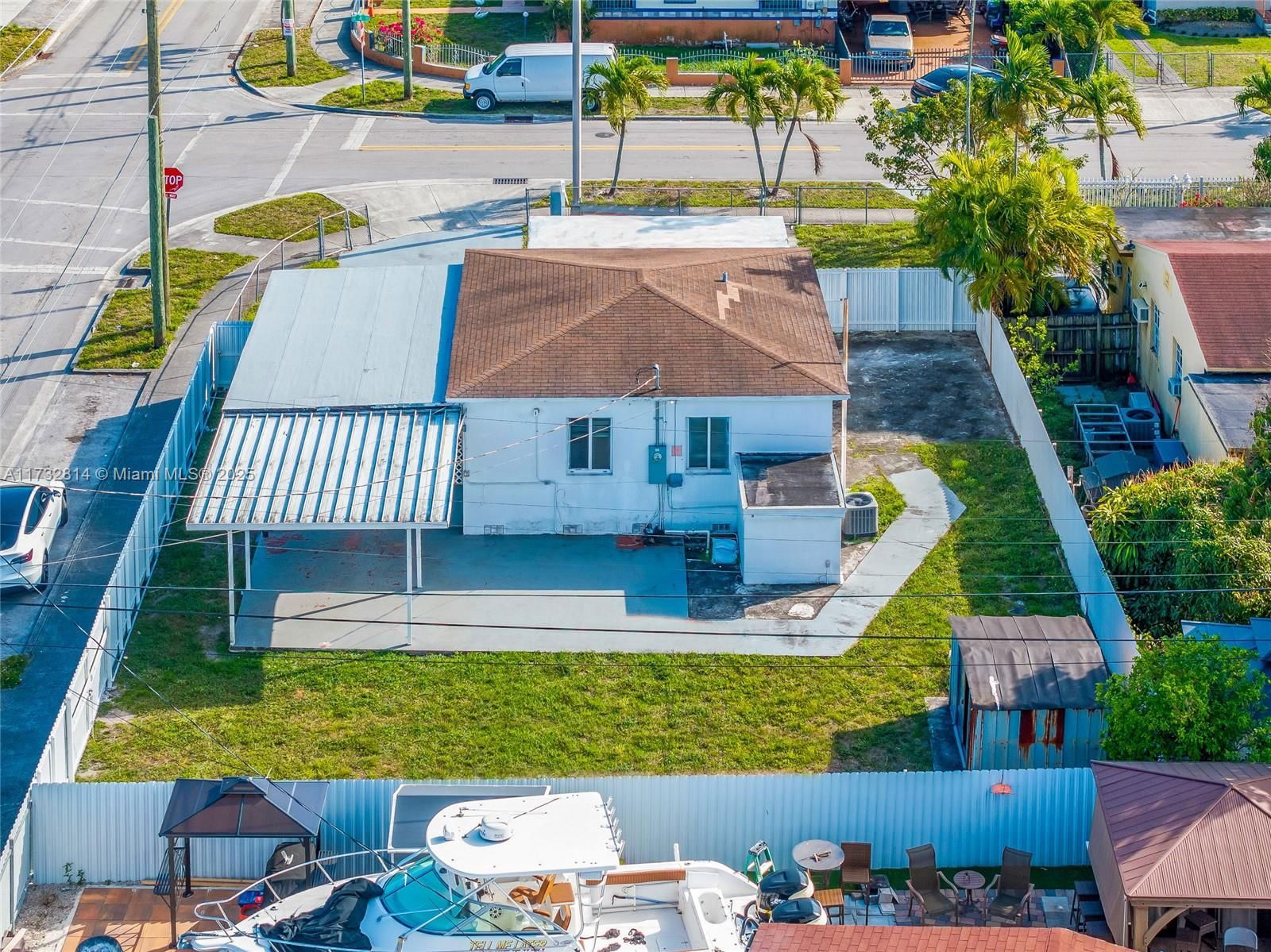 Real estate property located at 691 4th St, Miami-dade, Flamingo Manor, Hialeah, FL