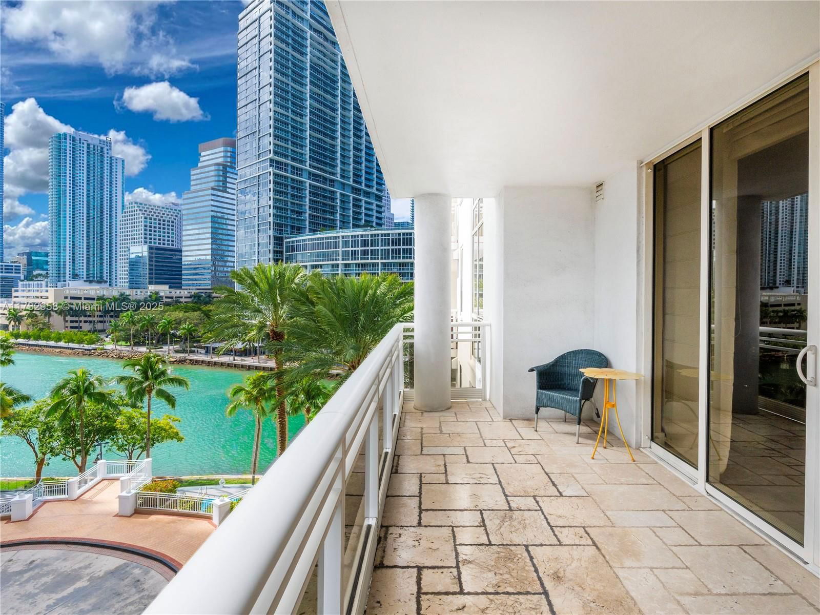 Real estate property located at 901 Brickell Key Blvd #702, Miami-dade, Carbonell Condo, Miami, FL