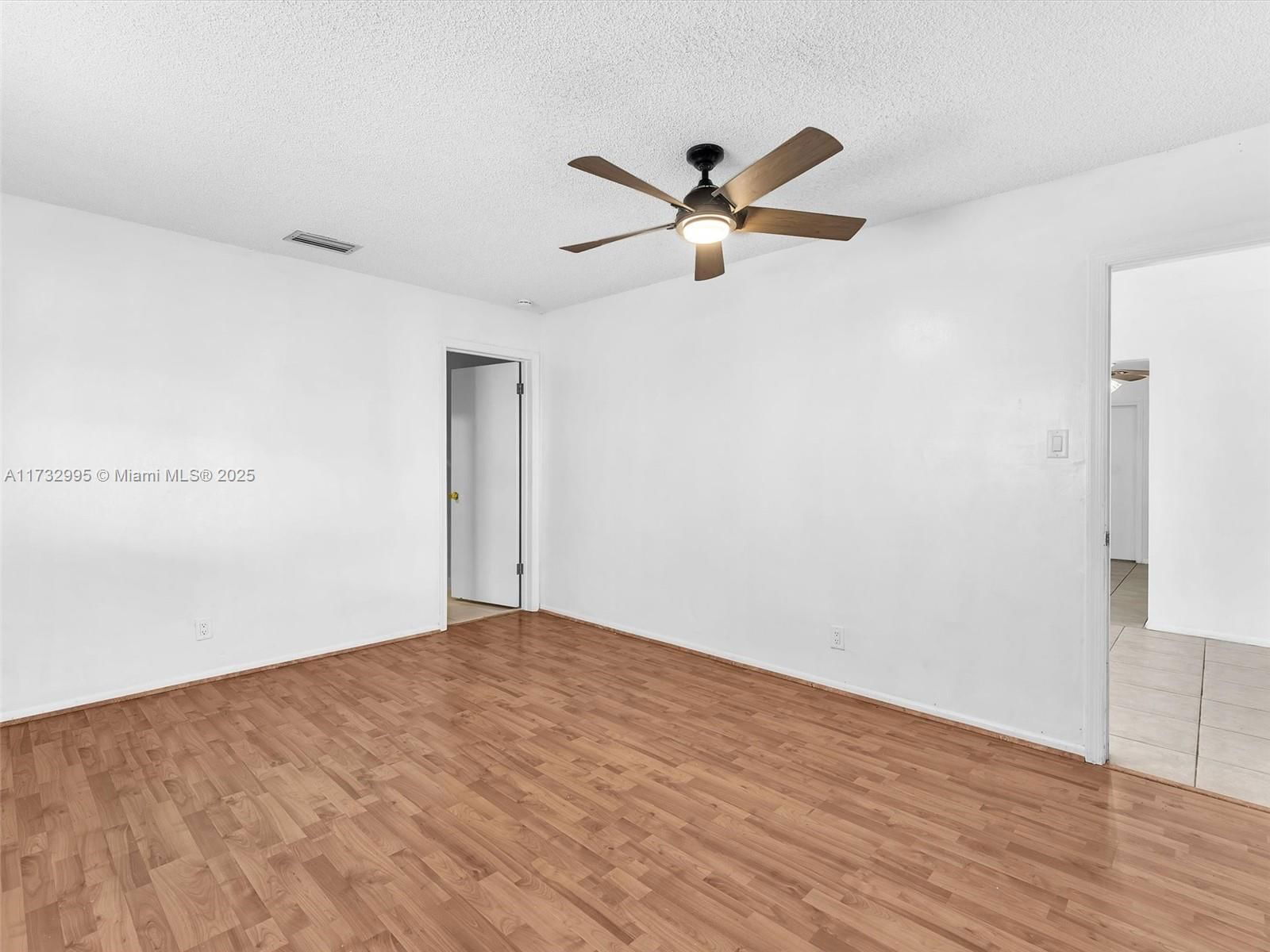 Real estate property located at 6707 70th St, Broward, Mainlands Of Tamarac Lake, Tamarac, FL