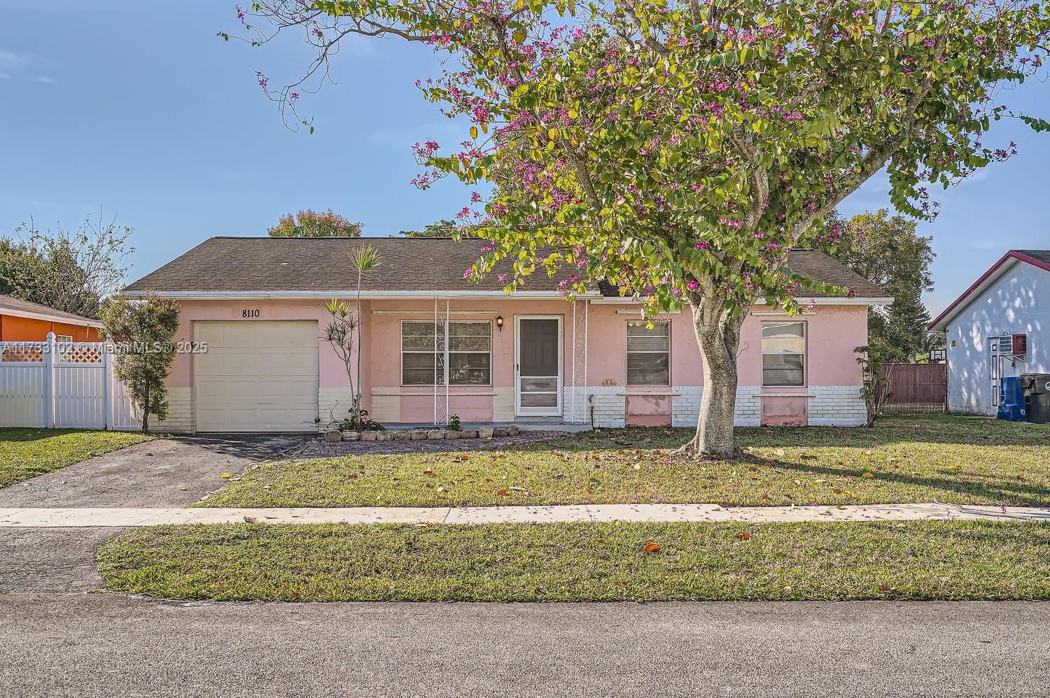 Real estate property located at 8110 10th St, Broward, North Lauderdale Village, North Lauderdale, FL