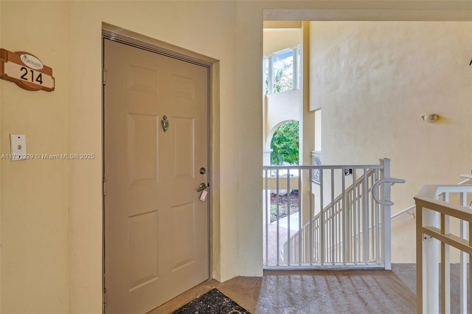 Real estate property located at 10885 89 #214, Miami-dade, Coronado At Doral Ii Cond, Doral, FL