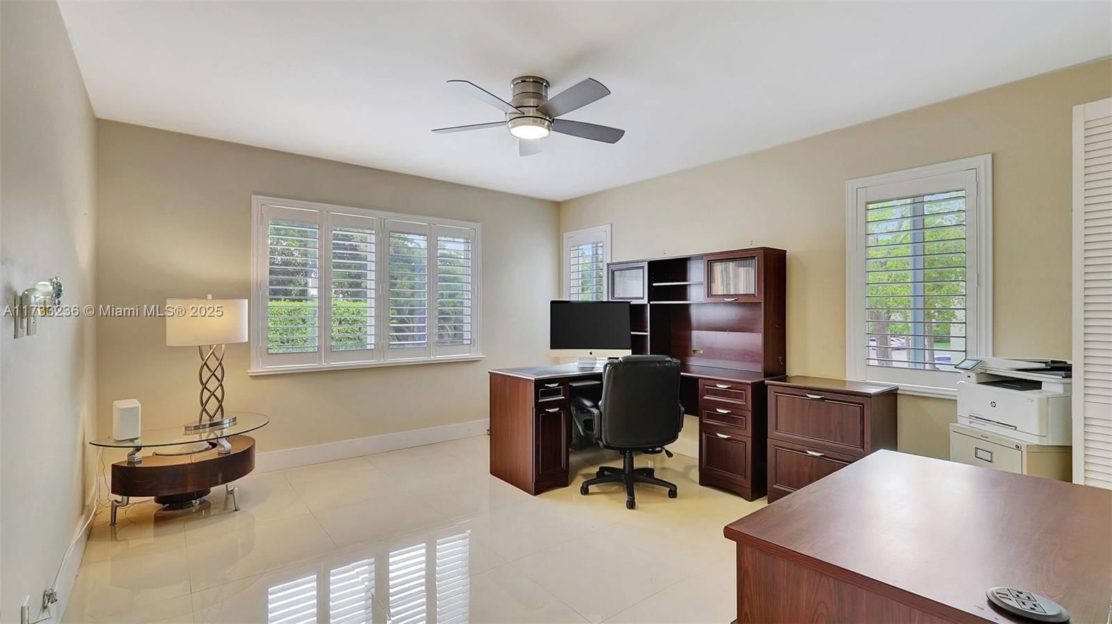 Real estate property located at 111 Hollybrook Dr #208, Broward, Hollybrook Golf And, Pembroke Pines, FL