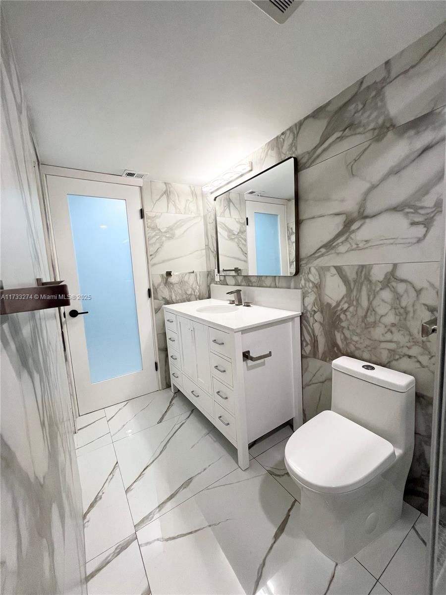 Real estate property located at 4702 Martinique Dr E1, Broward, Martinique Village Ii A C, Coconut Creek, FL