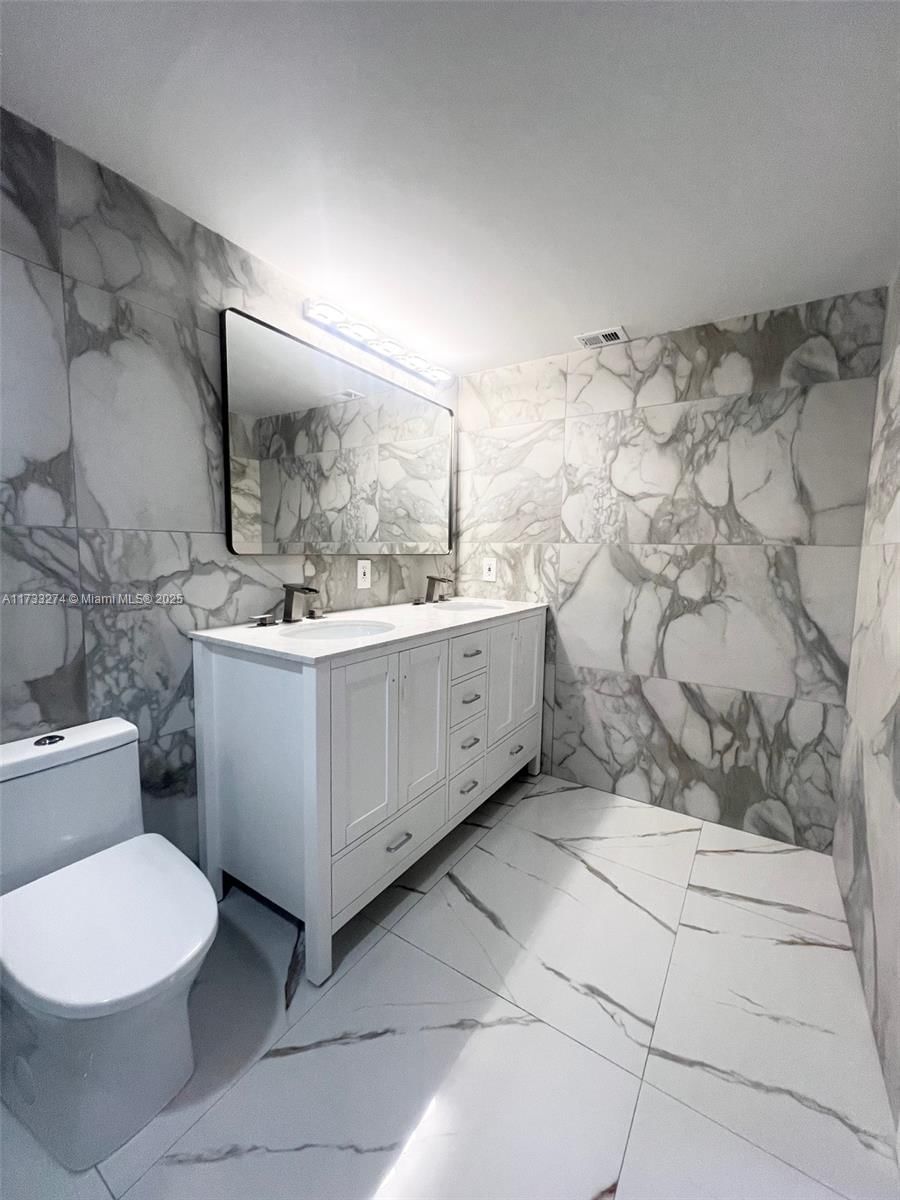 Real estate property located at 4702 Martinique Dr E1, Broward, Martinique Village Ii A C, Coconut Creek, FL