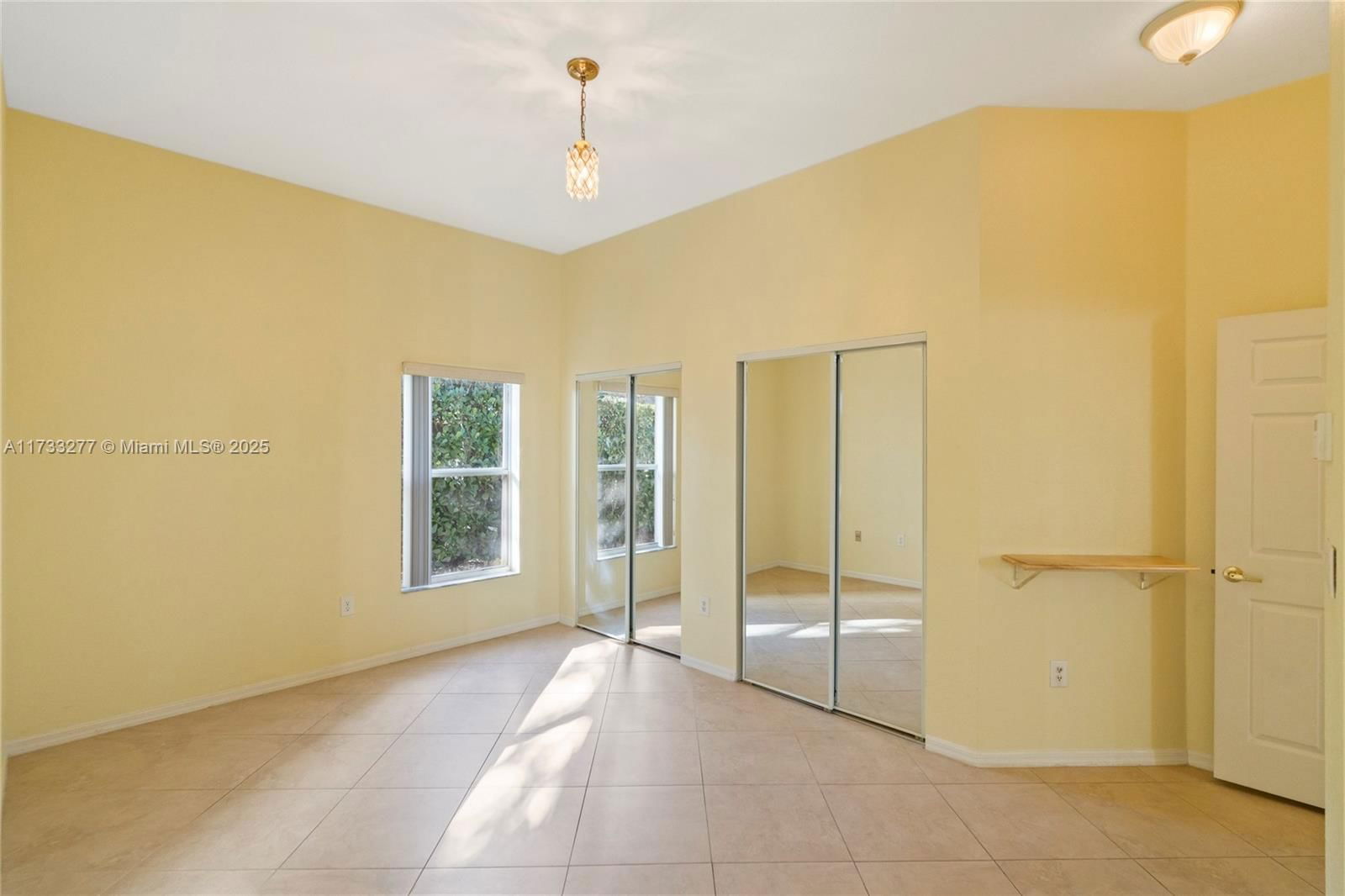 Real estate property located at 1237 167th Ave, Broward, Lakes Of Western Pines Re, Pembroke Pines, FL