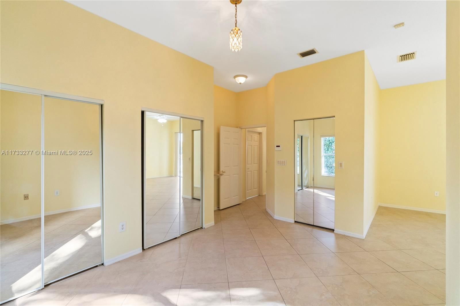 Real estate property located at 1237 167th Ave, Broward, Lakes Of Western Pines Re, Pembroke Pines, FL