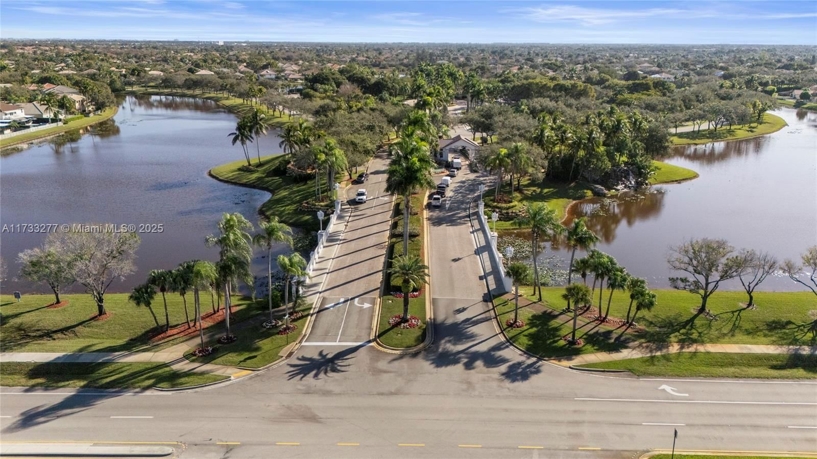 Real estate property located at 1237 167th Ave, Broward, Lakes Of Western Pines Re, Pembroke Pines, FL
