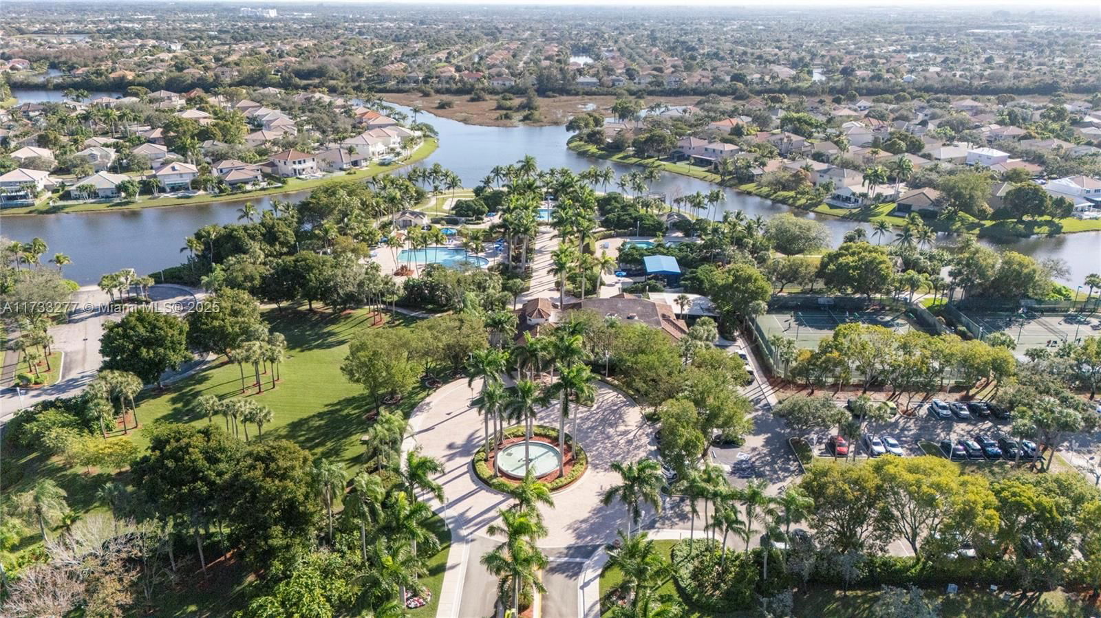 Real estate property located at 1237 167th Ave, Broward, Lakes Of Western Pines Re, Pembroke Pines, FL