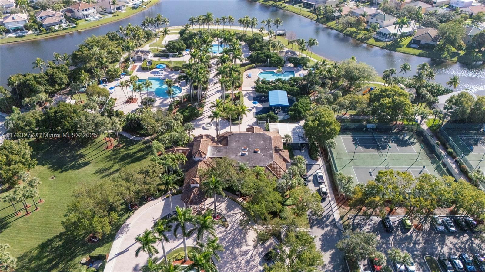 Real estate property located at 1237 167th Ave, Broward, Lakes Of Western Pines Re, Pembroke Pines, FL
