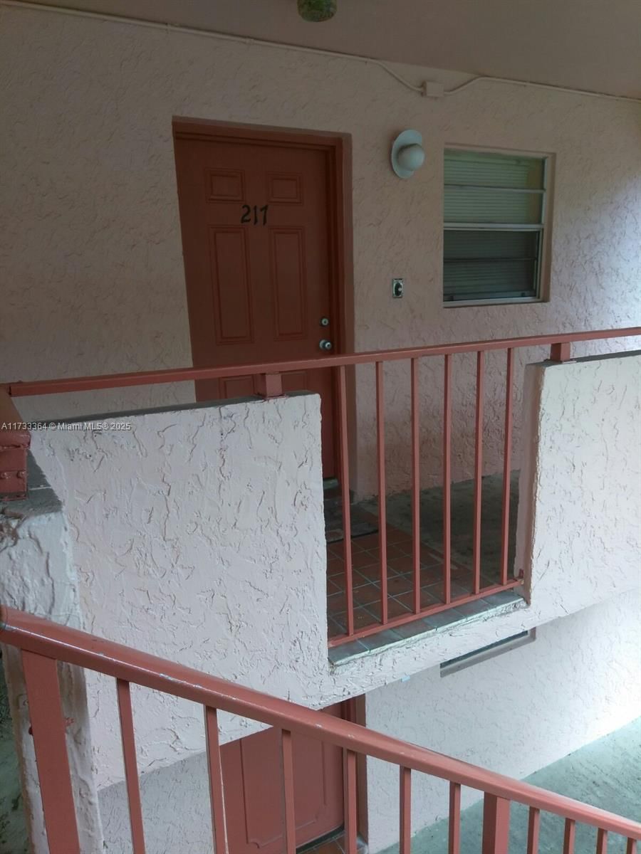 Real estate property located at 20520 15th Ave #217, Miami-dade, Enclave At The Park Condo, Miami Gardens, FL