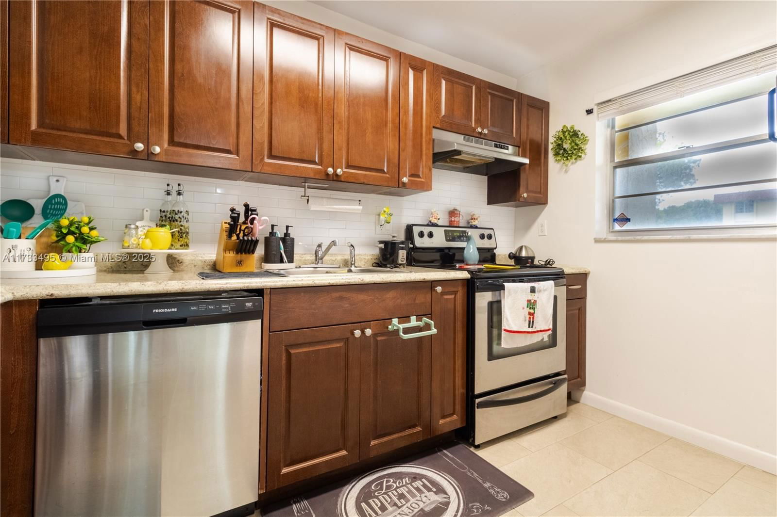 Real estate property located at 3285 Foxcroft Rd E108, Broward, Foxcroft Apts Inc Condo, Miramar, FL