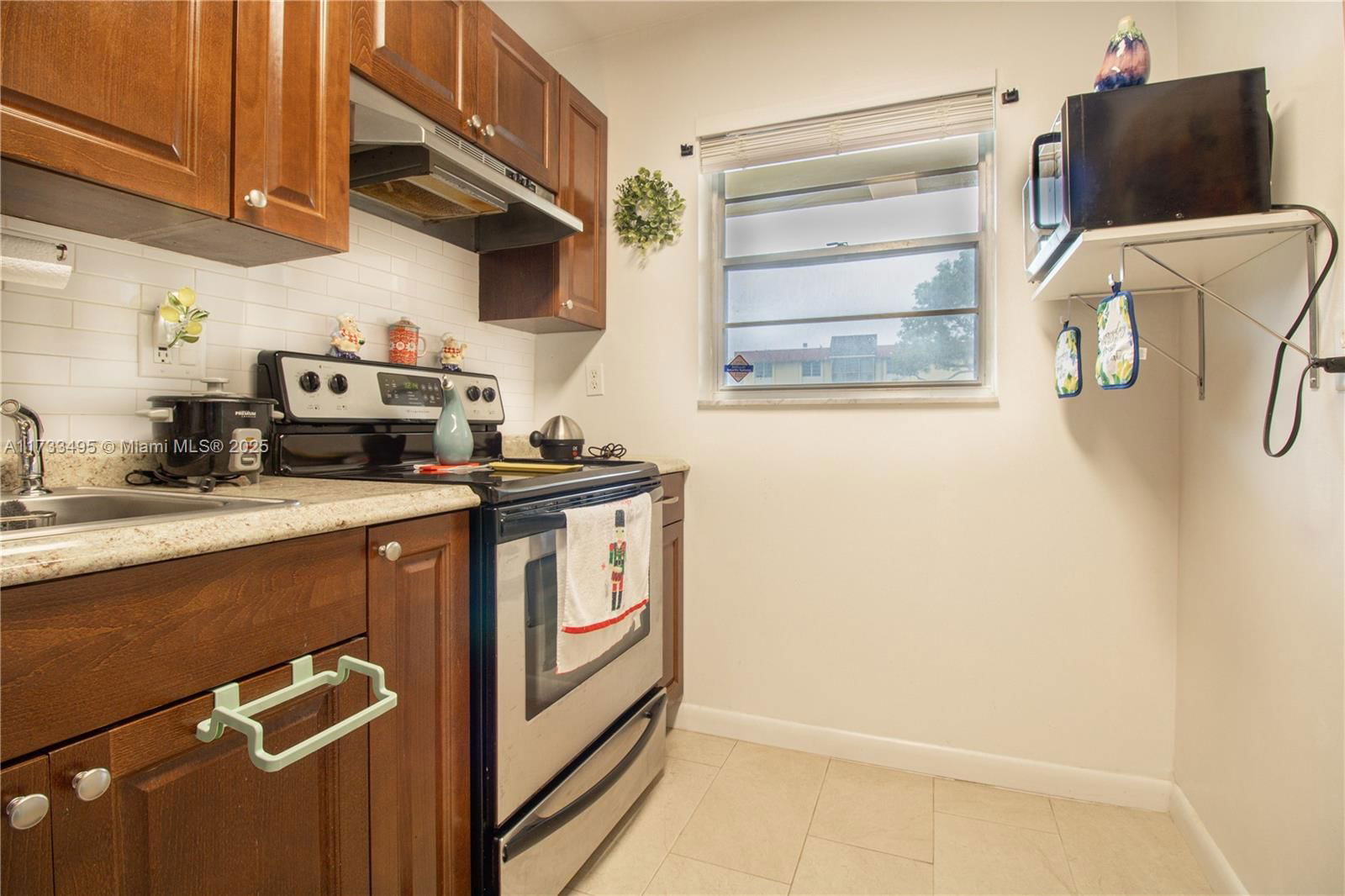 Real estate property located at 3285 Foxcroft Rd E108, Broward, Foxcroft Apts Inc Condo, Miramar, FL