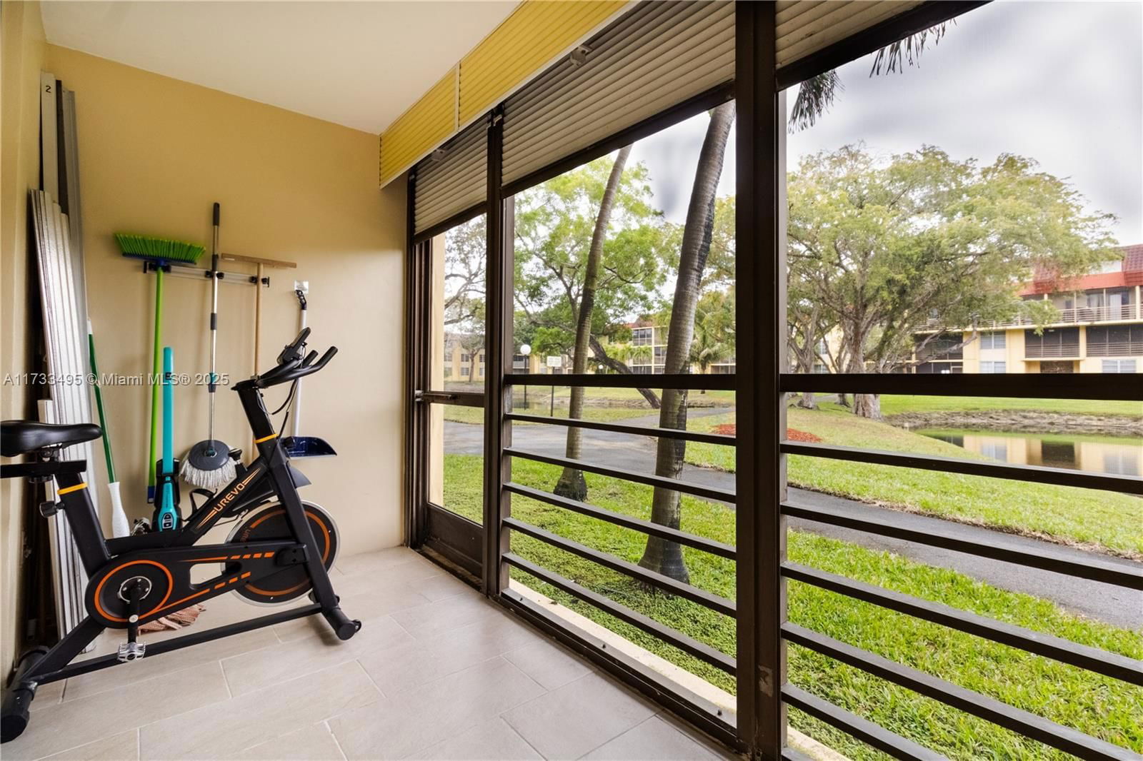 Real estate property located at 3285 Foxcroft Rd E108, Broward, Foxcroft Apts Inc Condo, Miramar, FL