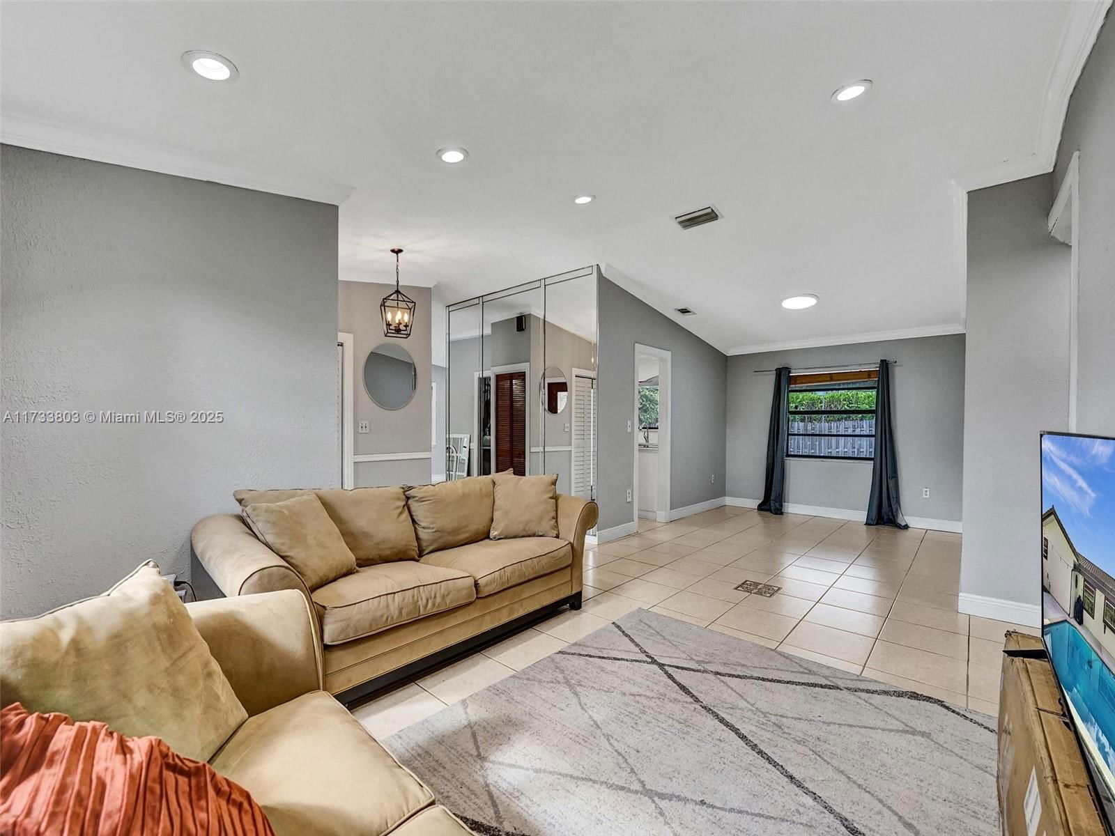 Real estate property located at 5705 114 Ave, Broward, Forest Lake, Cooper City, FL
