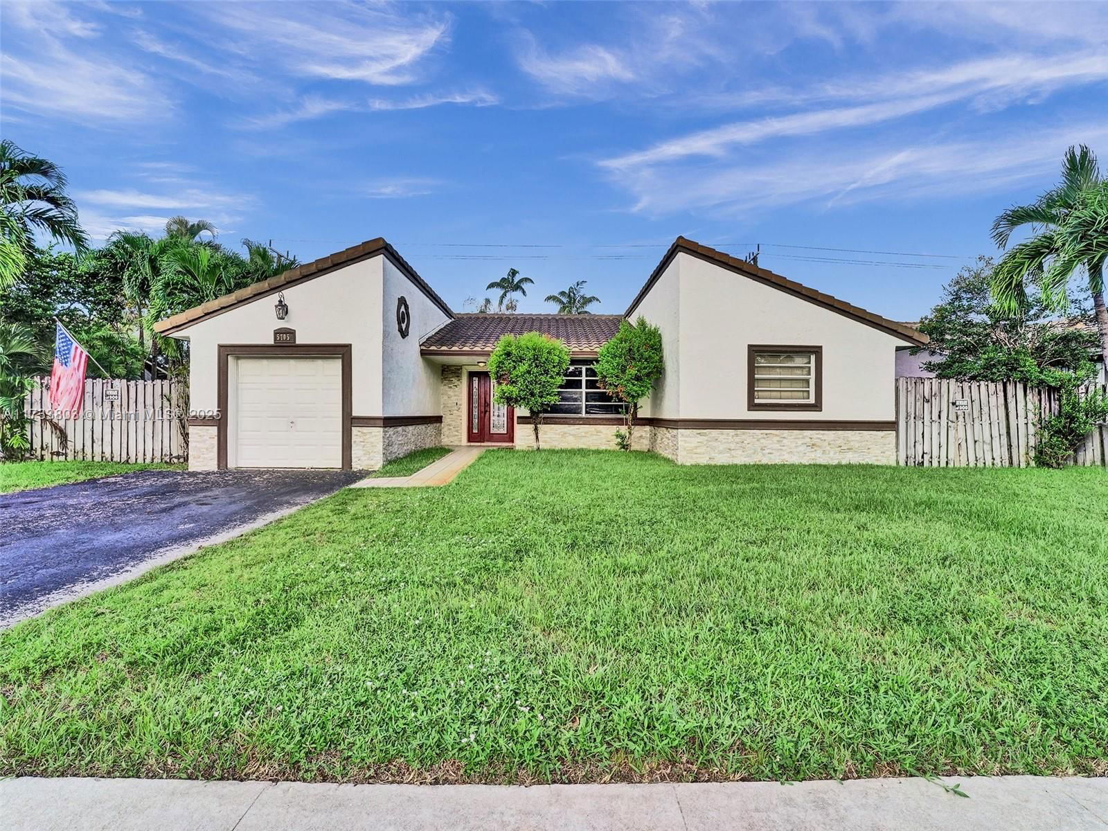 Real estate property located at 5705 114 Ave, Broward, Forest Lake, Cooper City, FL