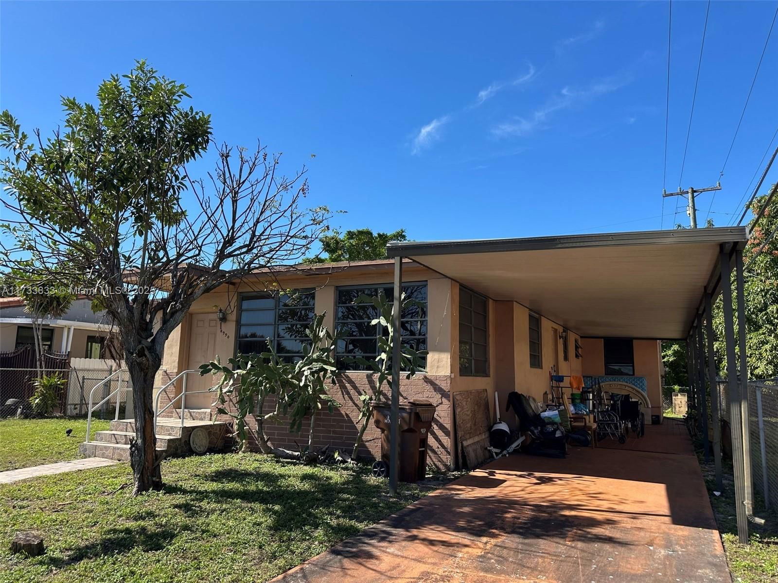 Real estate property located at 4990 Palm Ct, Miami-dade, Bradley Manor 3rd Addn, Hialeah, FL