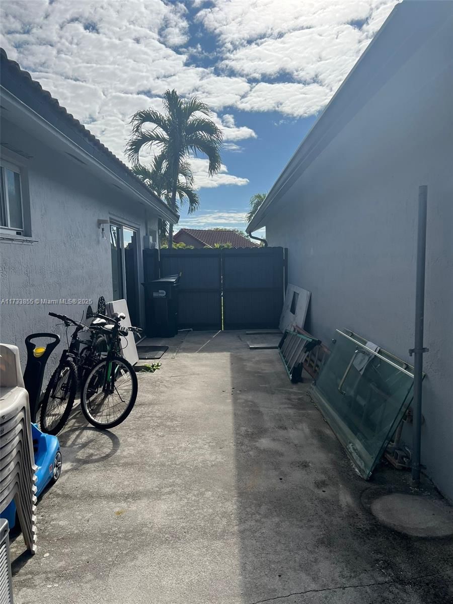 Real estate property located at 17918 144th Ct, Miami-dade, Aristotle Sub Phase Iv, Miami, FL