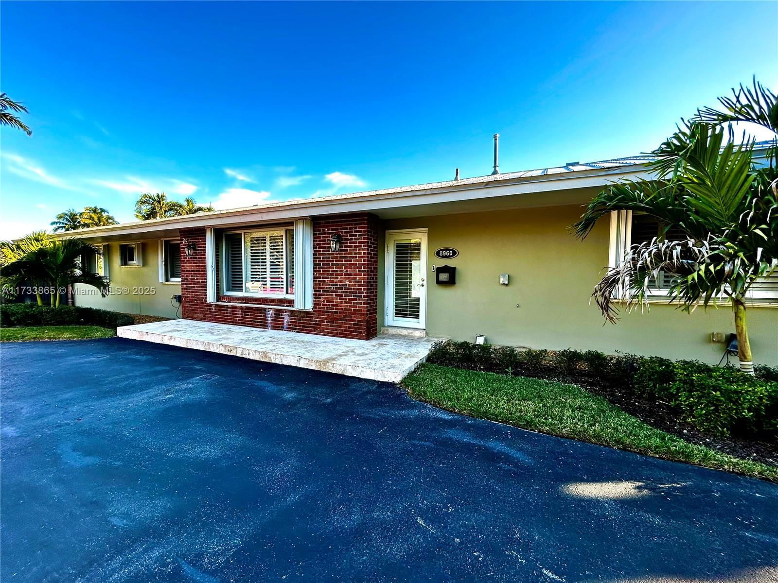 Real estate property located at 8960 172nd Ter, Miami-dade, Pinewood Estates, Palmetto Bay, FL