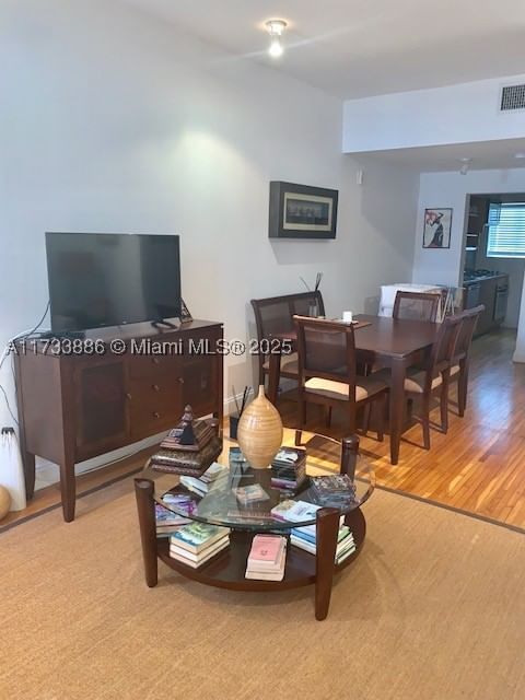 Real estate property located at 1330 Drexel Ave #205, Miami-dade, Retreat Condo, Miami Beach, FL