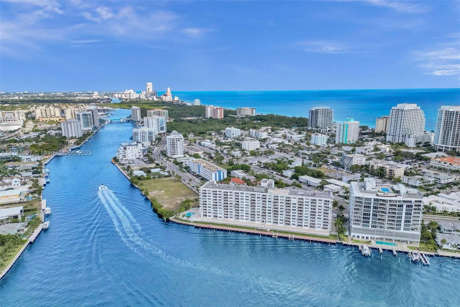 Real estate property located at 511 Bayshore Dr #511, Broward, BAYSHORE TOWERS, Fort Lauderdale, FL