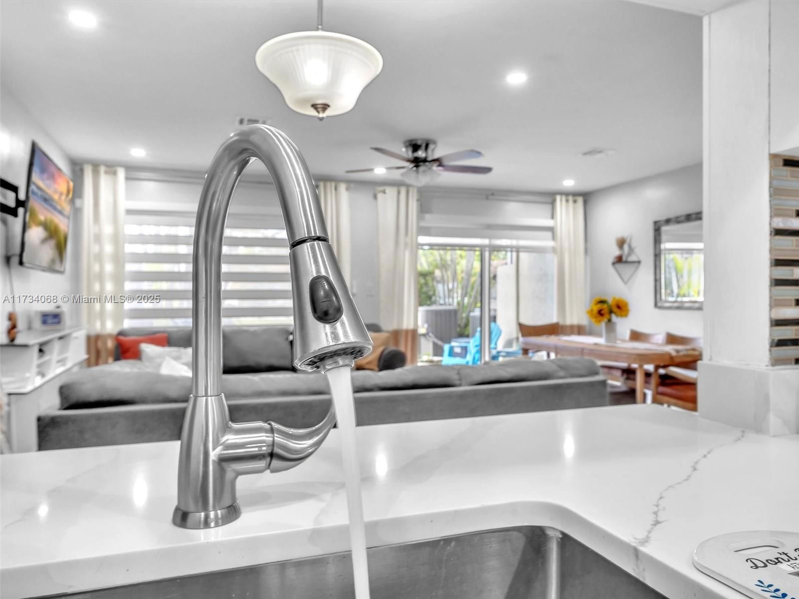 Real estate property located at 253 Hemingway Cir #253, Broward, Woodlake Shores, Margate, FL