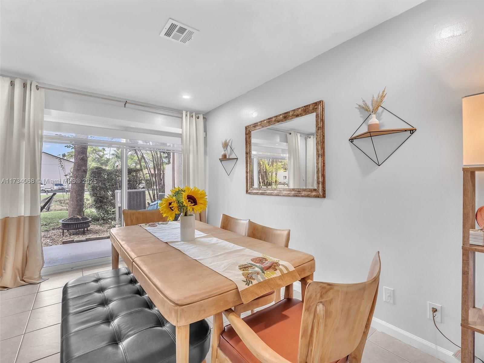 Real estate property located at 253 Hemingway Cir #253, Broward, Woodlake Shores, Margate, FL