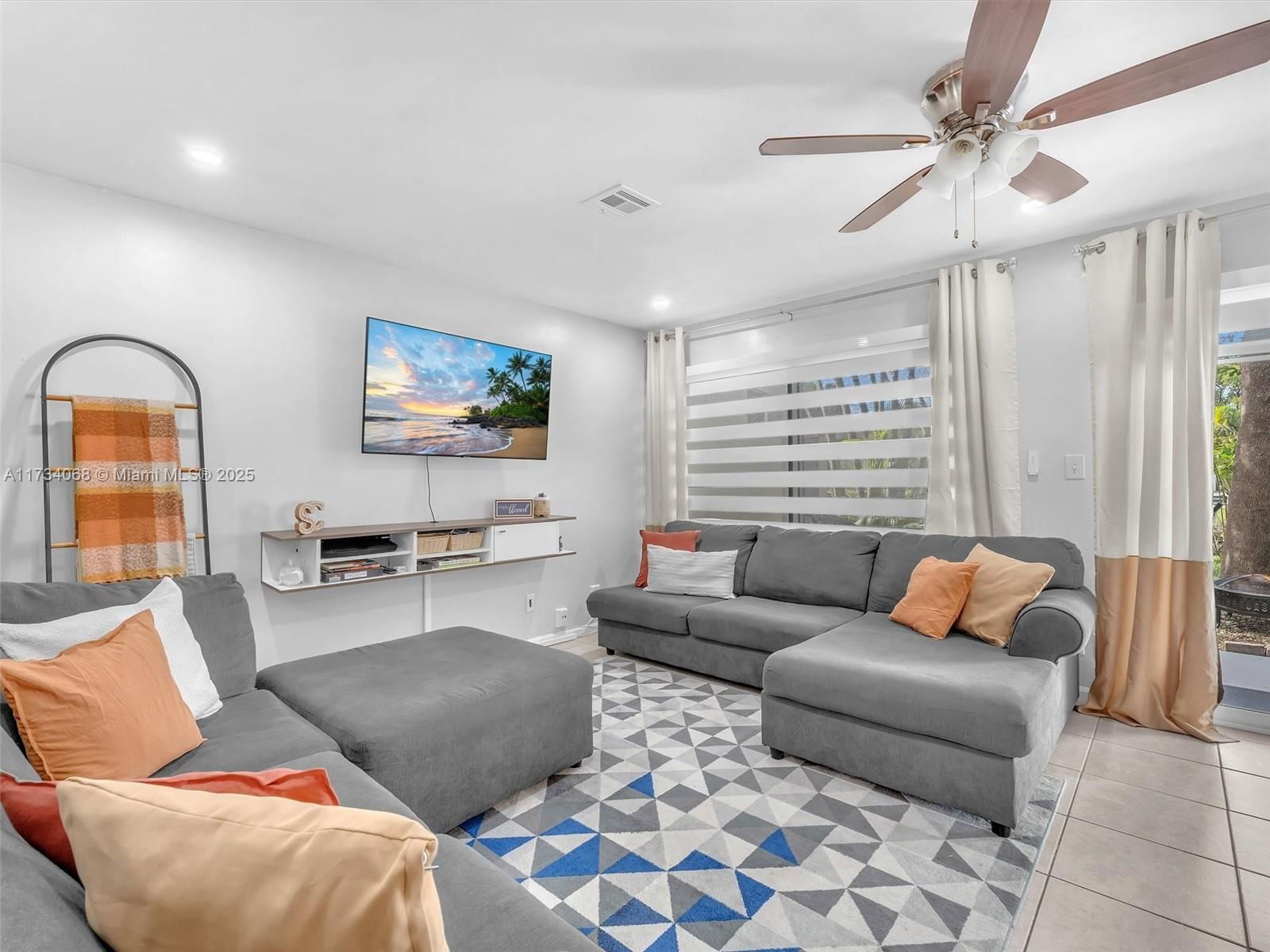 Real estate property located at 253 Hemingway Cir #253, Broward, Woodlake Shores, Margate, FL