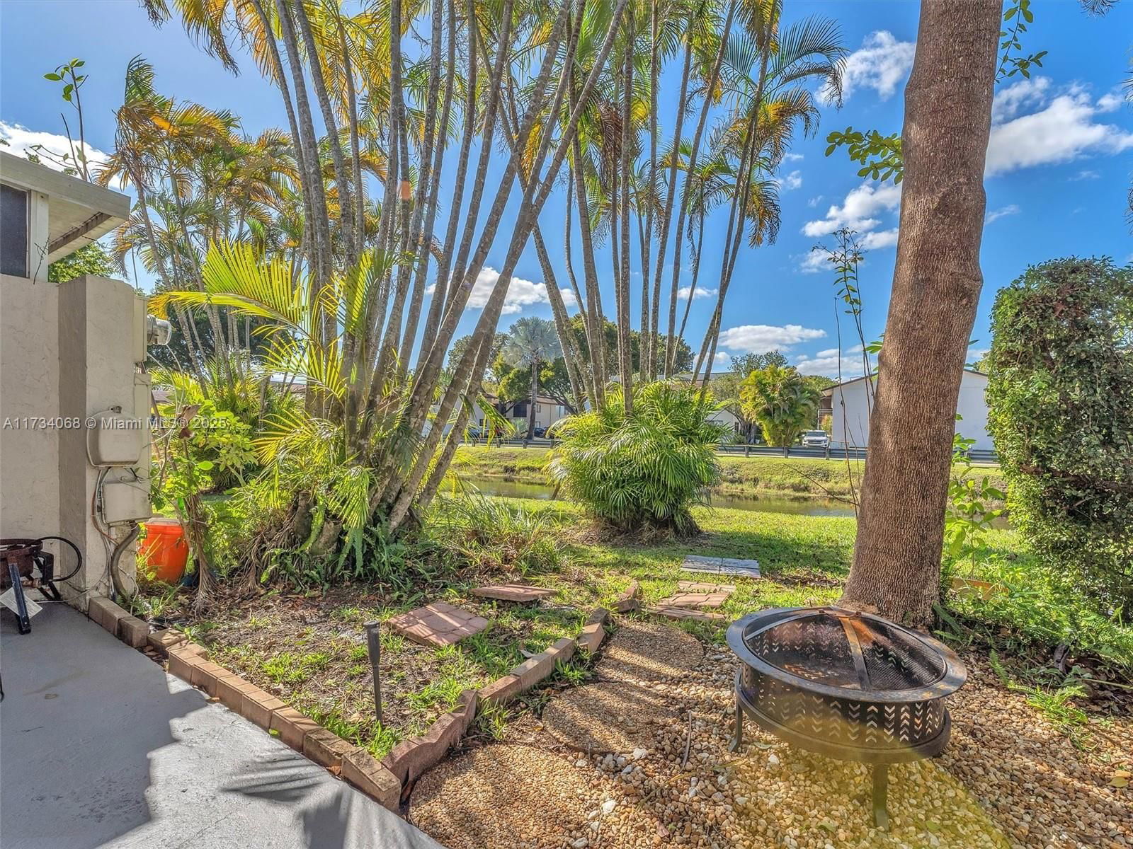 Real estate property located at 253 Hemingway Cir #253, Broward, Woodlake Shores, Margate, FL