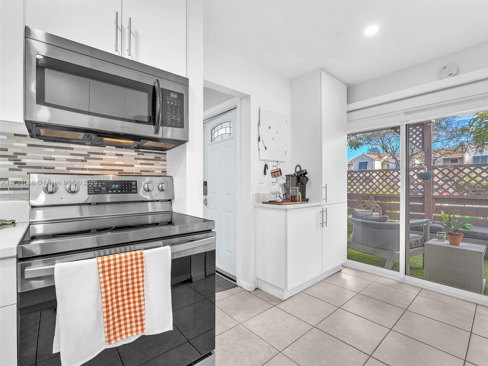 Real estate property located at 253 Hemingway Cir #253, Broward, Woodlake Shores, Margate, FL