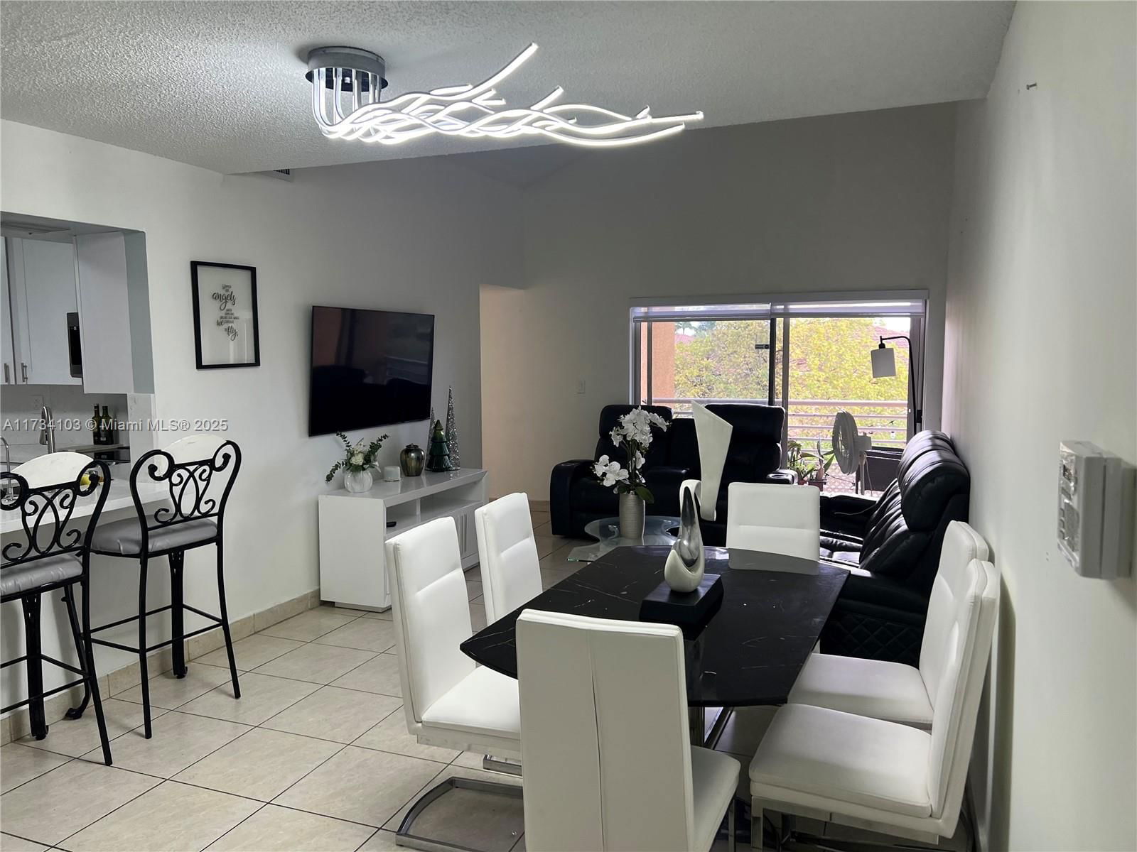 Real estate property located at 9715 Fontainebleau Blvd E309, Miami-dade, Soleil At Fontainebleau C, Miami, FL