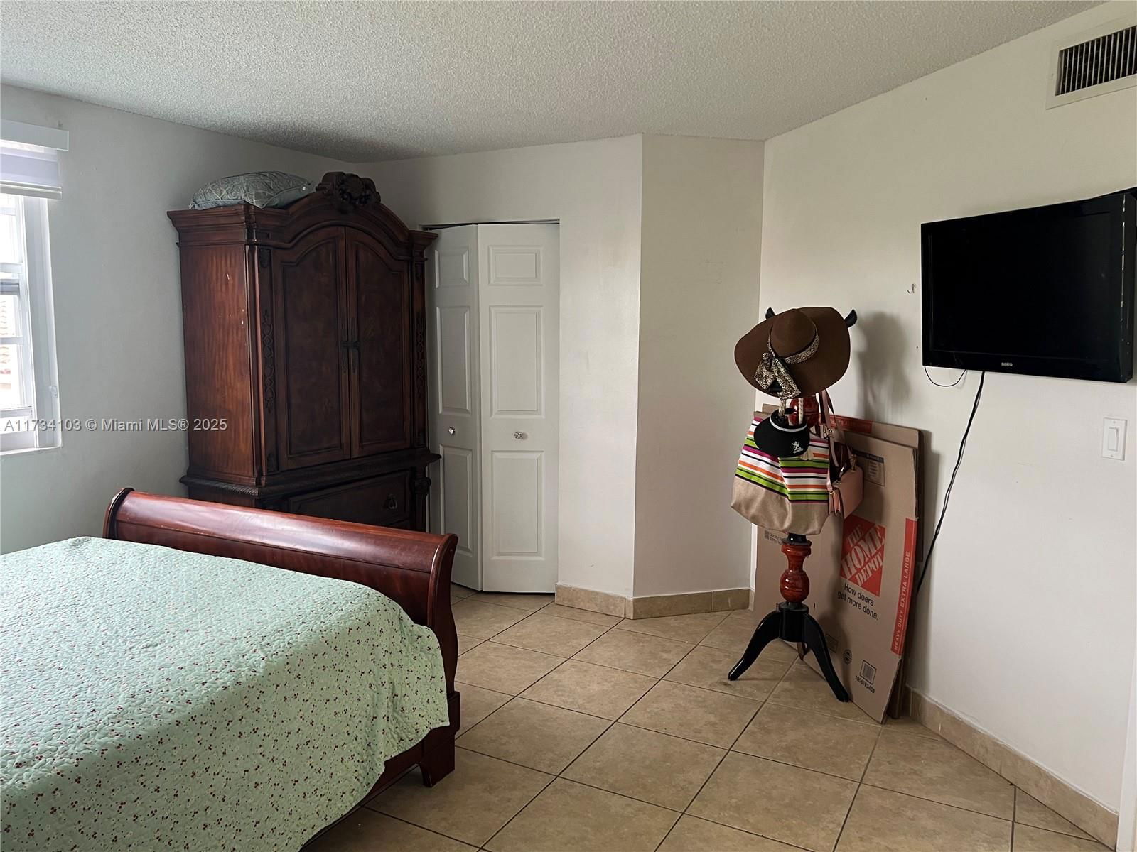 Real estate property located at 9715 Fontainebleau Blvd E309, Miami-dade, Soleil At Fontainebleau C, Miami, FL