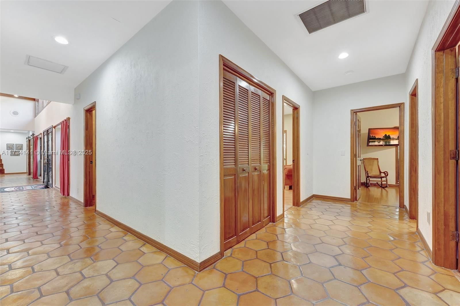 Real estate property located at 1718 Vestal Dr, Broward, Maplewood, Coral Springs, FL