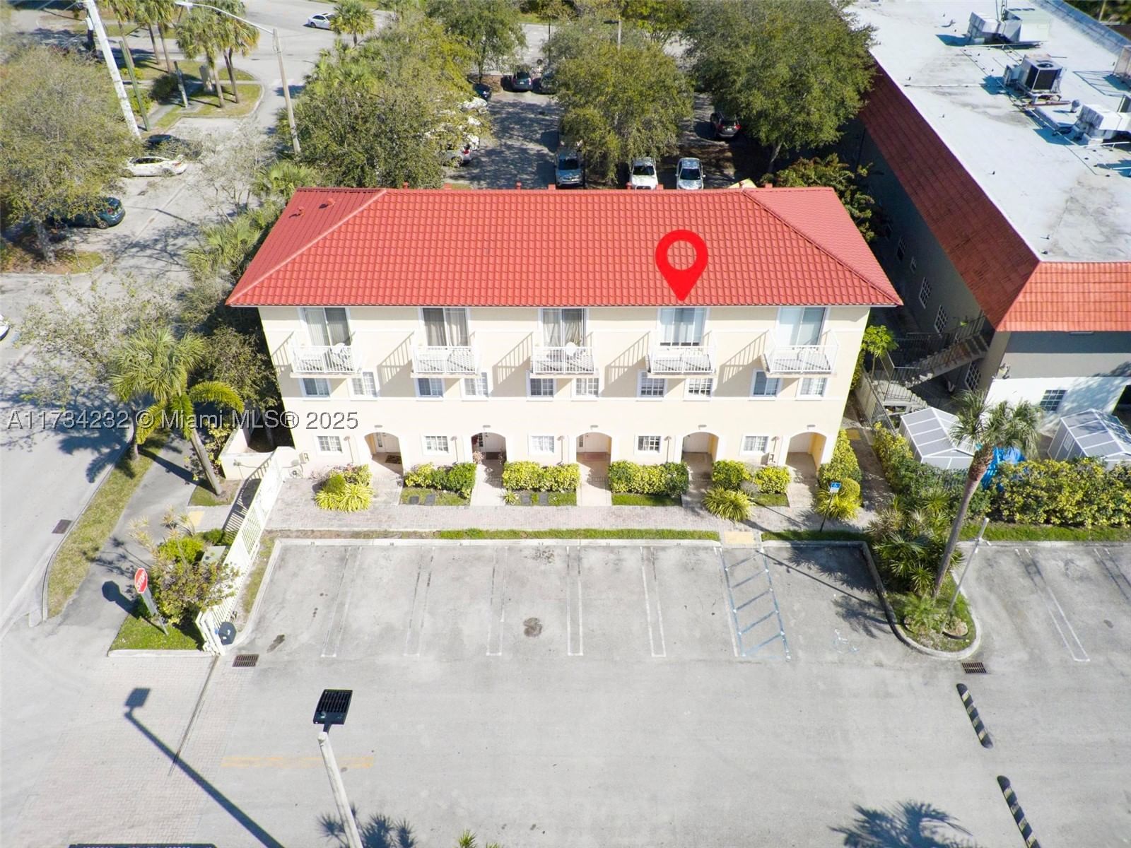 Real estate property located at 2196 167th St #1-114, Miami-dade, Aqua Vista Townhomes Cond, North Miami Beach, FL
