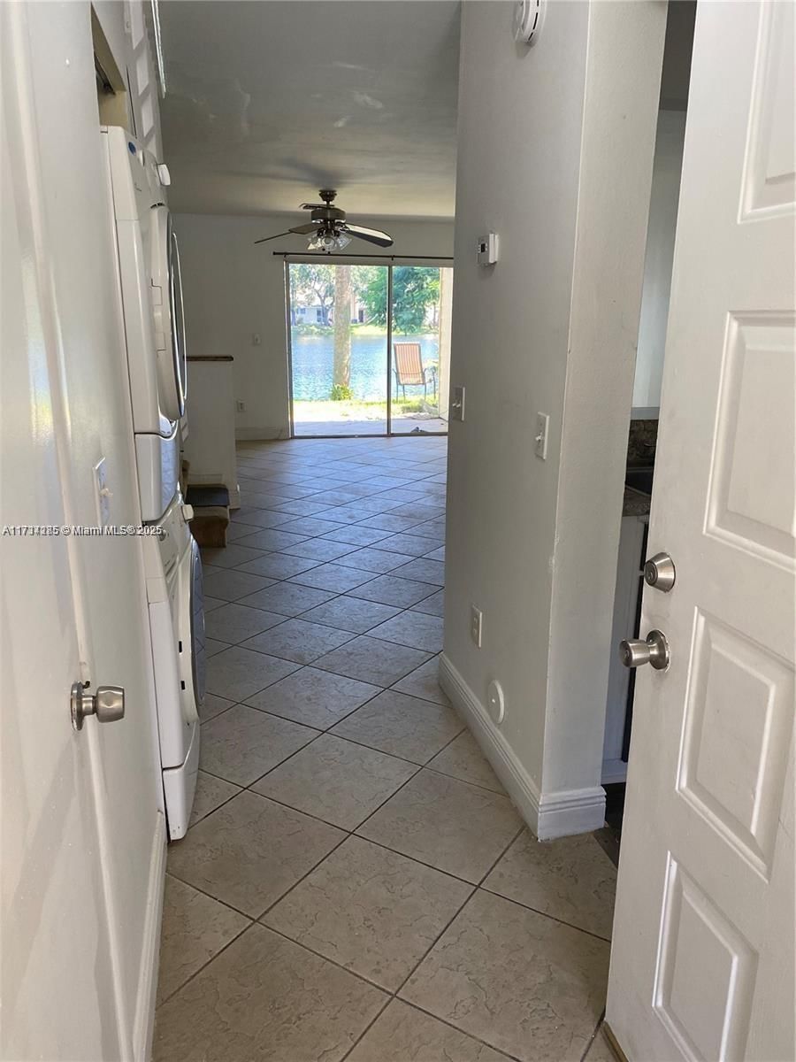 Real estate property located at 2113 Champions Way #2113, Broward, Rock Island Land Corp, North Lauderdale, FL