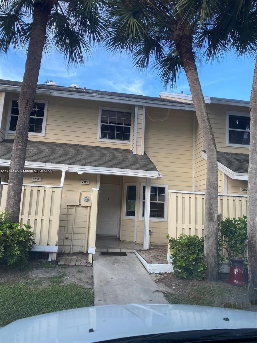 Real estate property located at 2113 Champions Way #2113, Broward, Rock Island Land Corp, North Lauderdale, FL