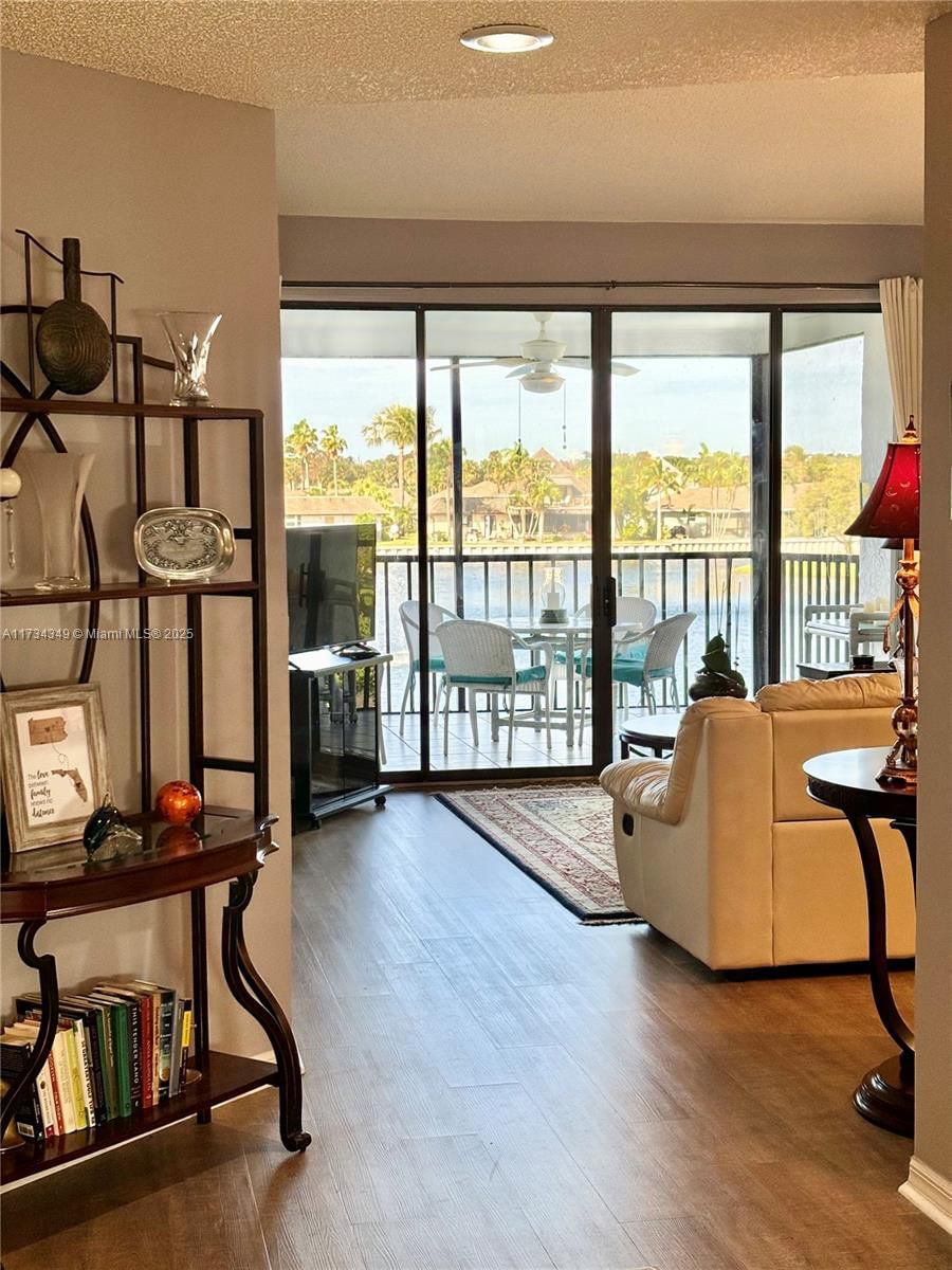 Real estate property located at 6041 Landing Way #14, Martin, Hansons Landing Condo, Stuart, FL