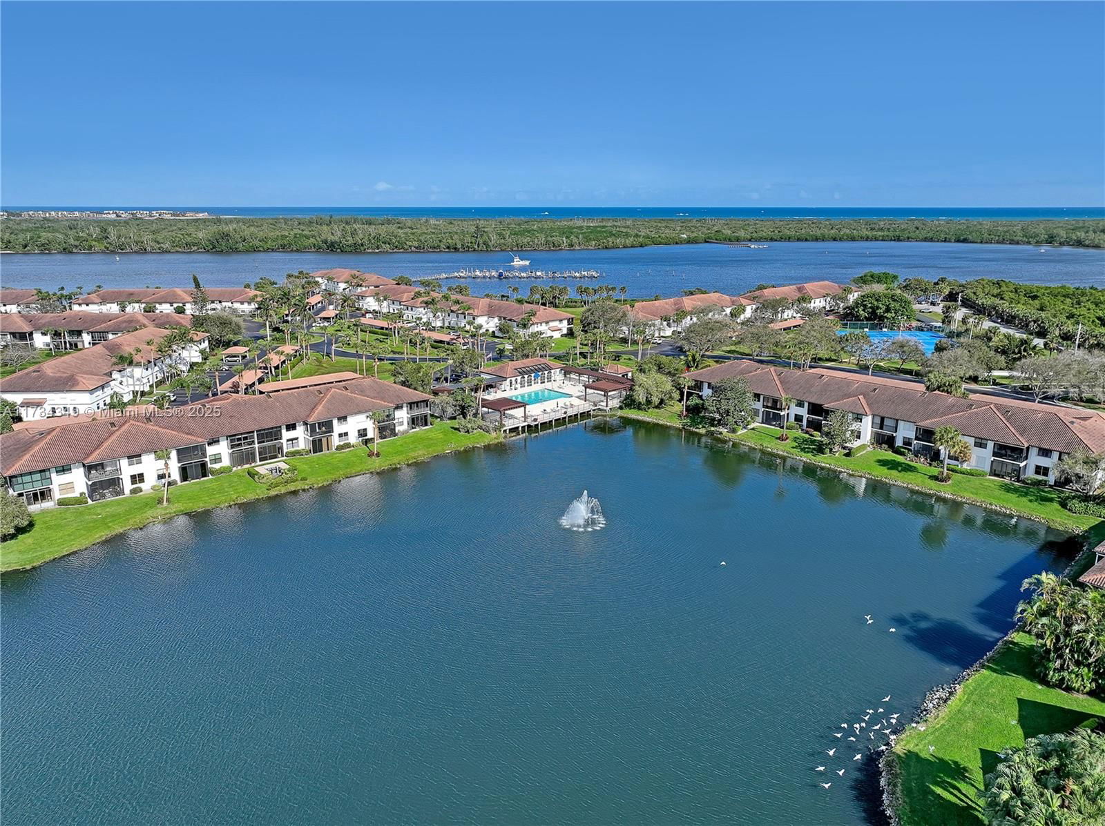 Real estate property located at 6041 Landing Way #14, Martin, Hansons Landing Condo, Stuart, FL