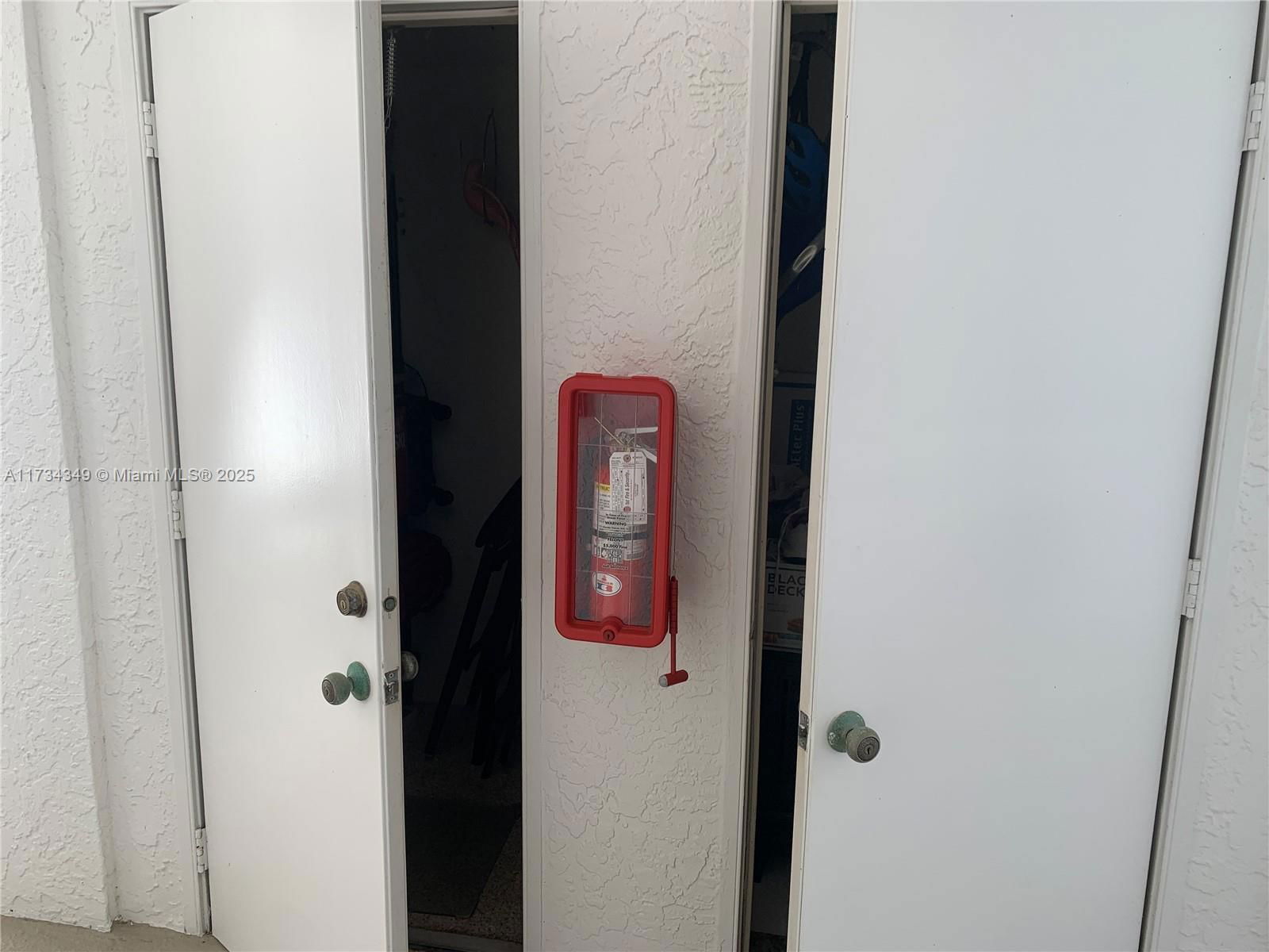 Real estate property located at 6041 Landing Way #14, Martin, Hansons Landing Condo, Stuart, FL