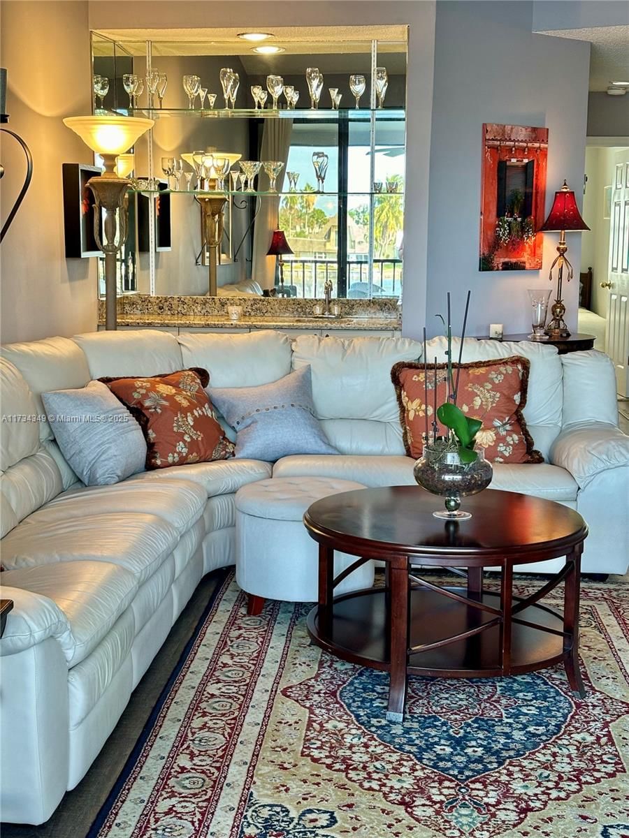 Real estate property located at 6041 Landing Way #14, Martin, Hansons Landing Condo, Stuart, FL