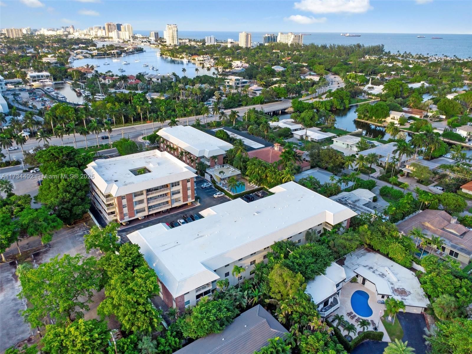 Real estate property located at 2424 17th Cswy #207B, Broward, Village At Harbor Beach, Fort Lauderdale, FL