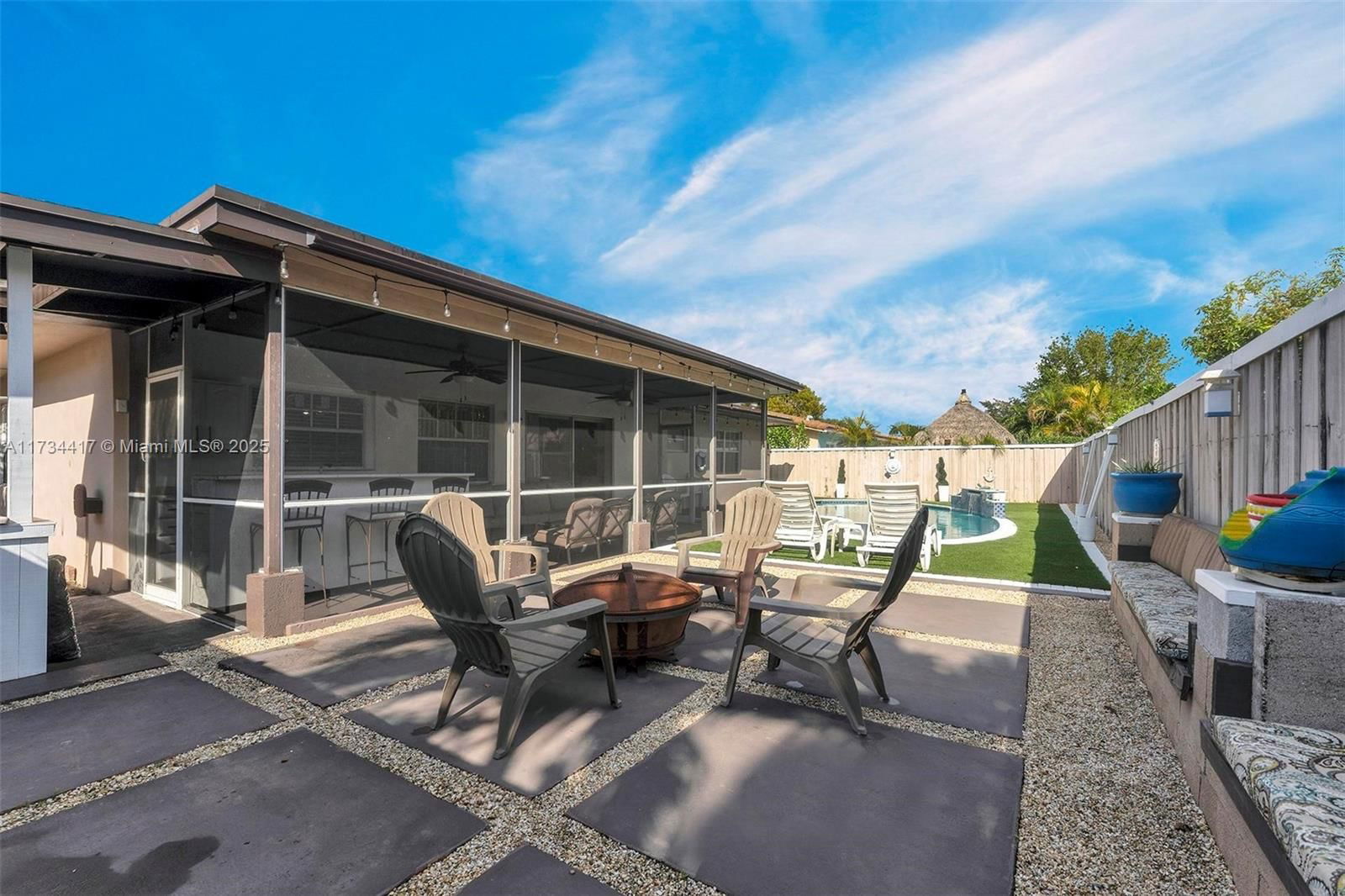 Real estate property located at 8240 68th Ave, Broward, Sunflower, Tamarac, FL